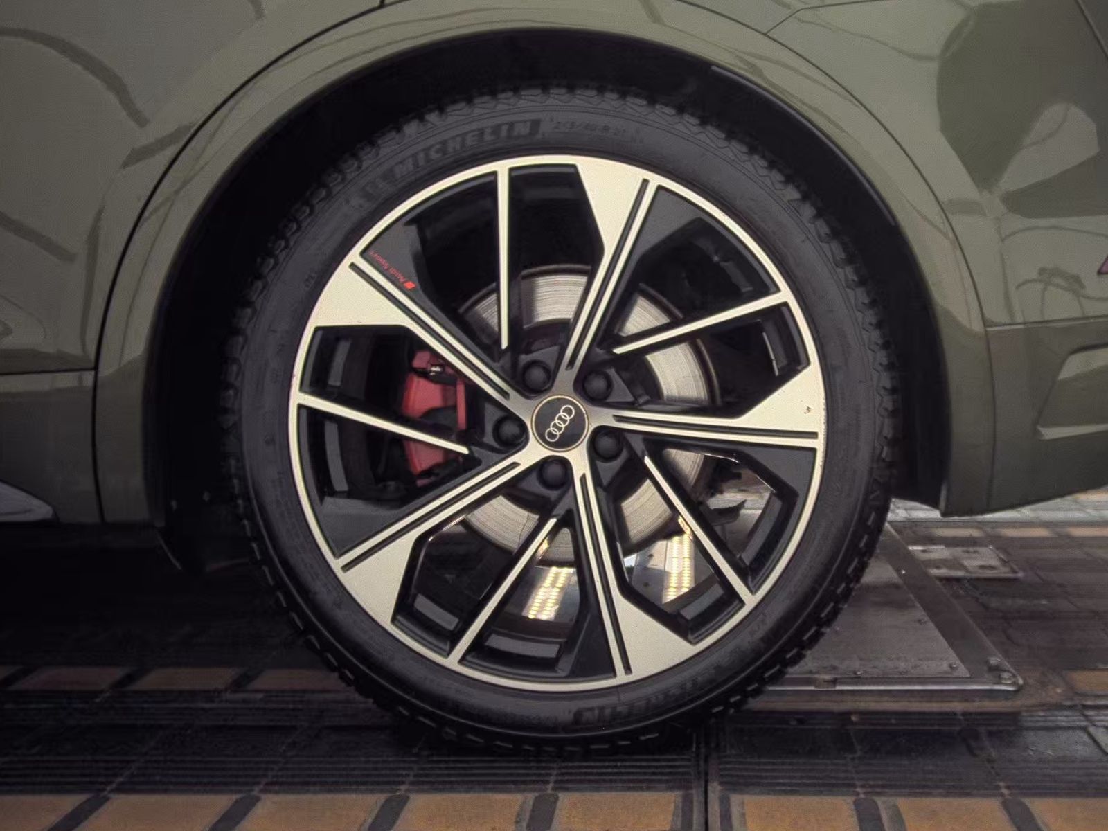 2021 Audi SQ5 Premium Plus AWD