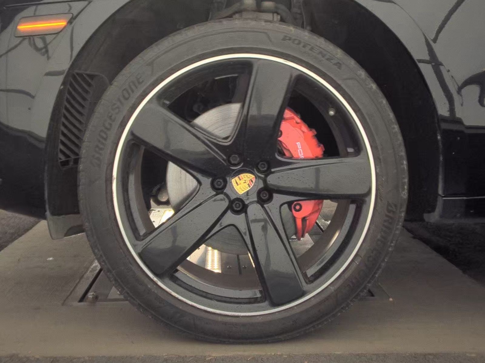 2016 Porsche Macan Turbo AWD