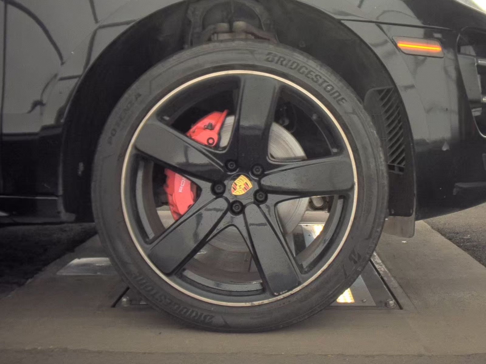 2016 Porsche Macan Turbo AWD