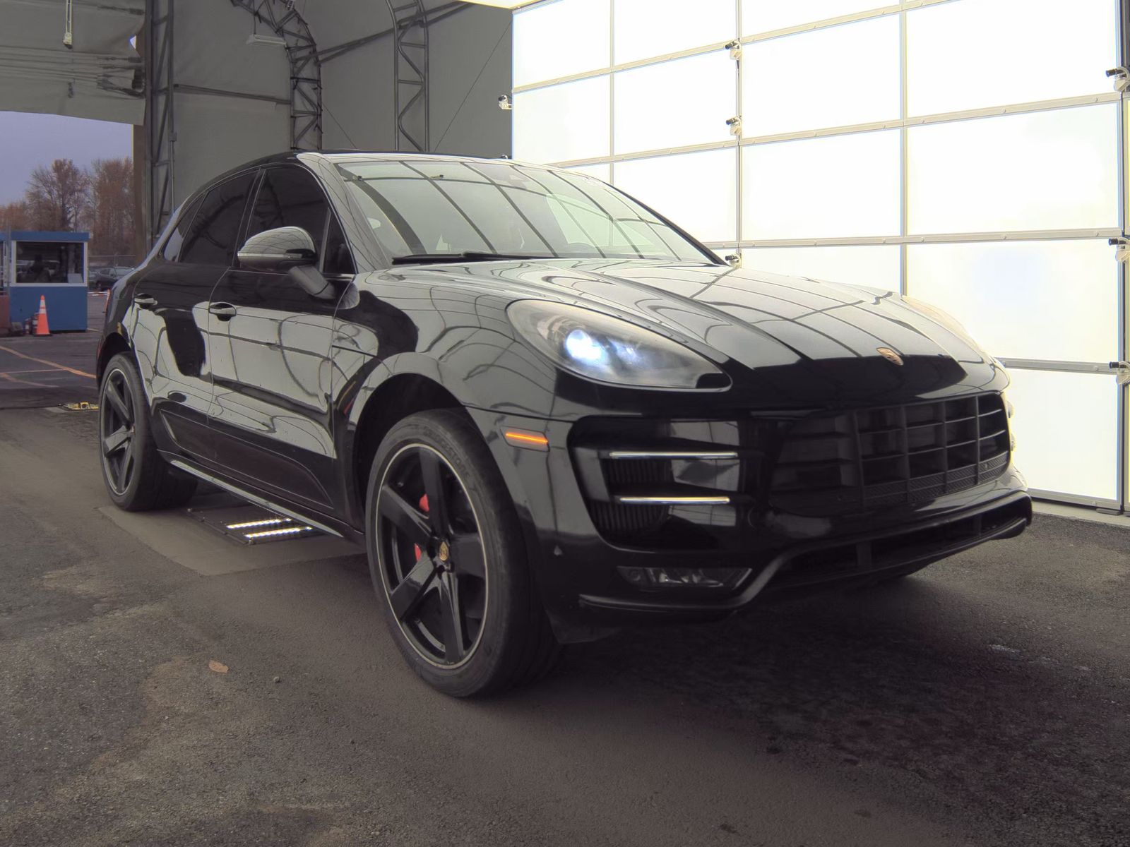 2016 Porsche Macan Turbo AWD