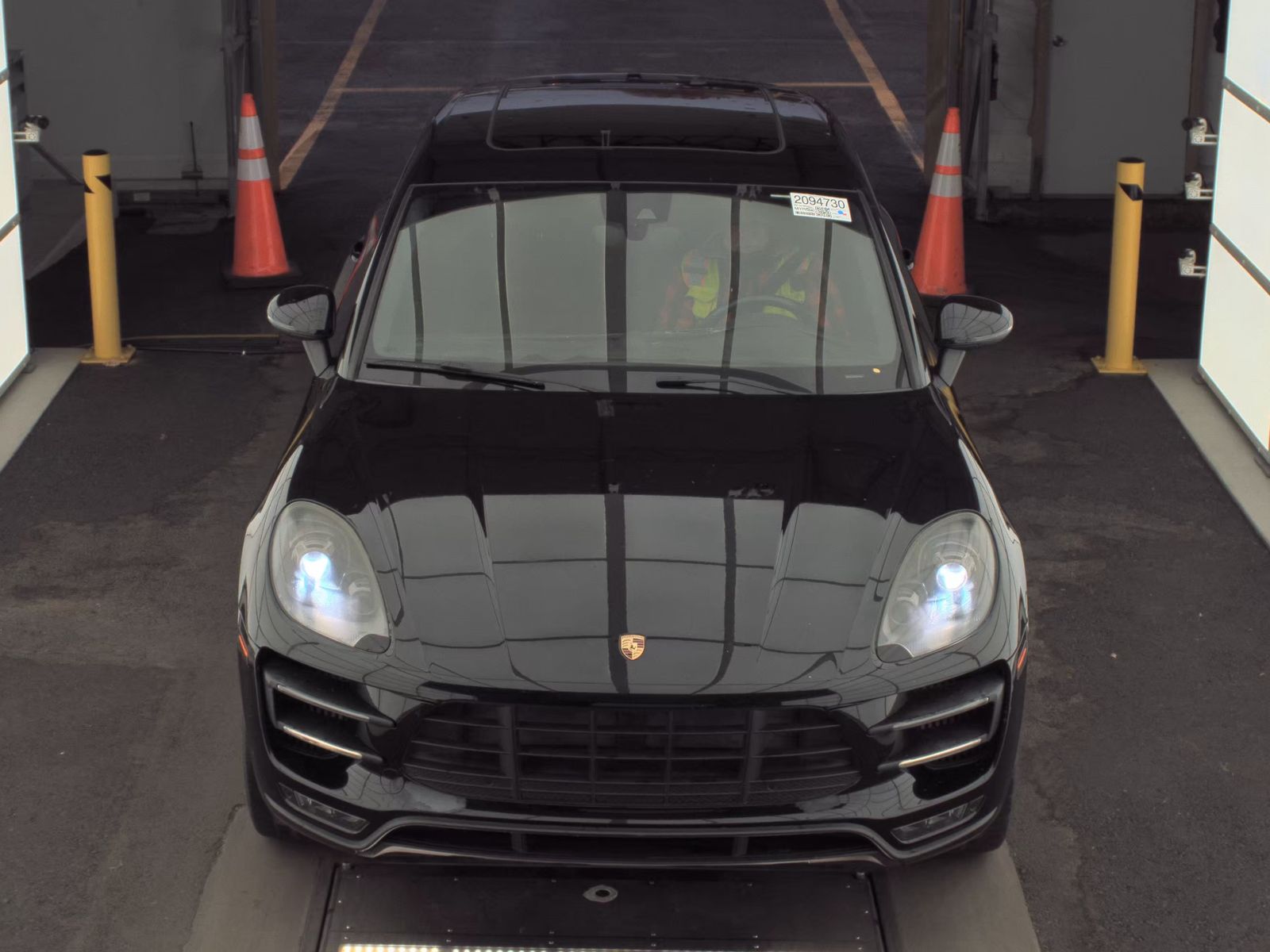2016 Porsche Macan Turbo AWD