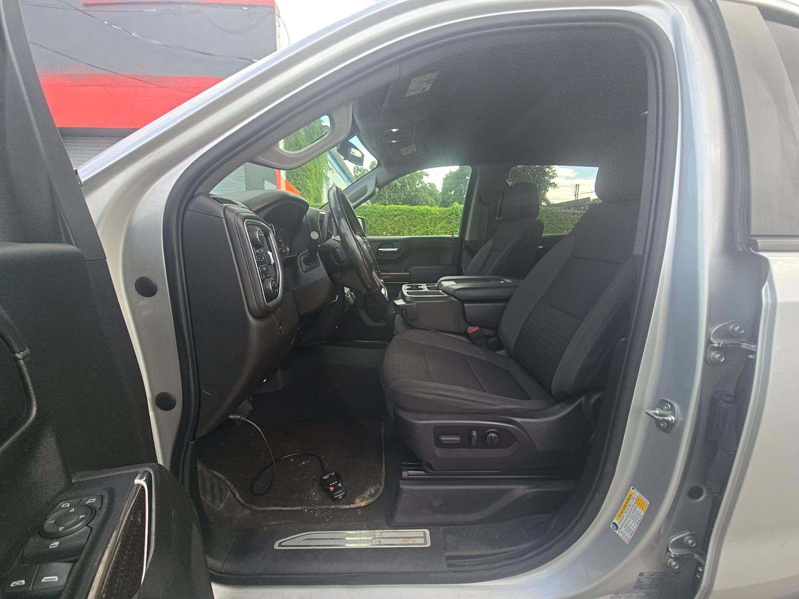 2022 Chevrolet Silverado 1500 LT AWD