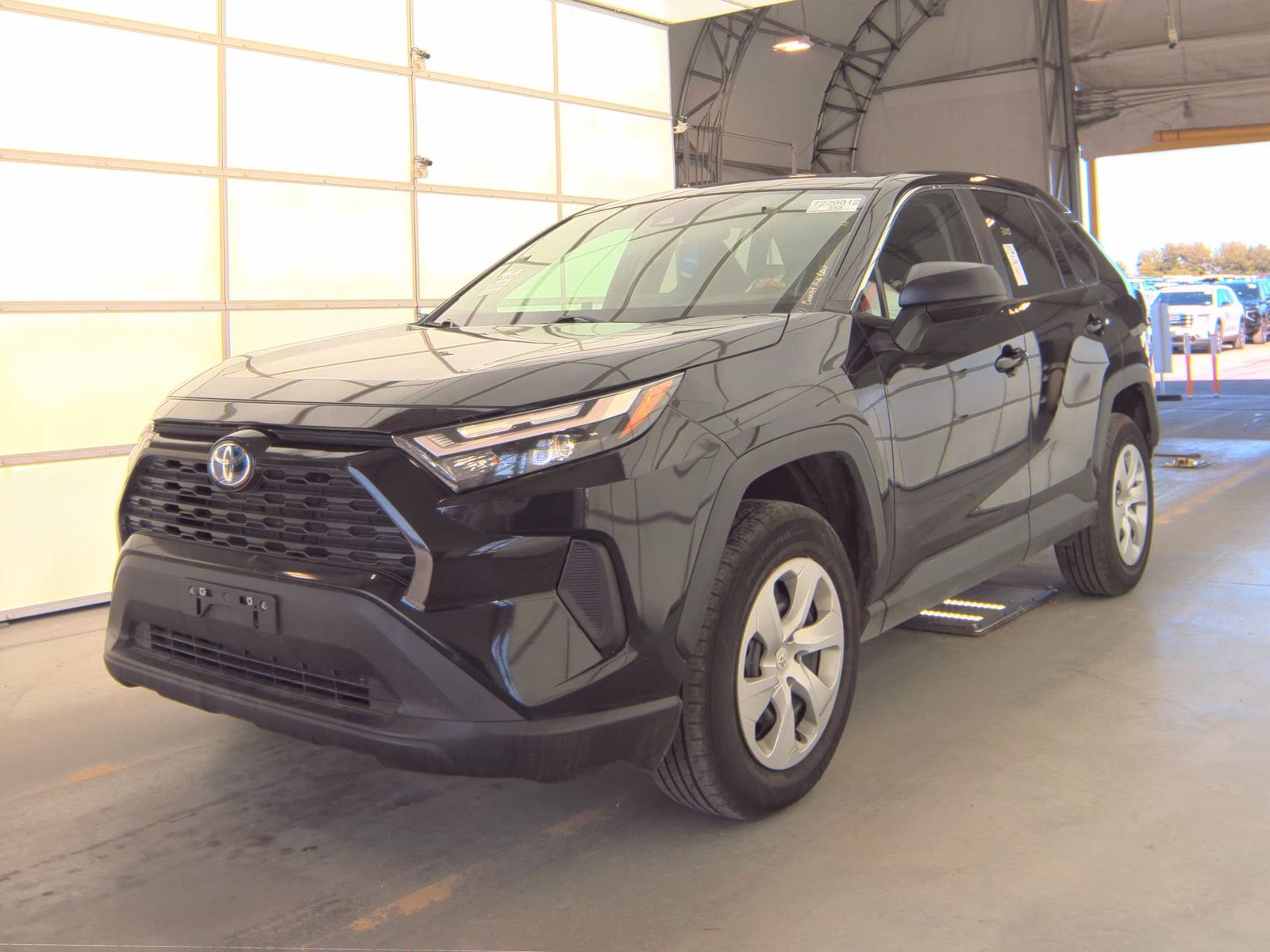 2024 Toyota RAV4 LE FWD