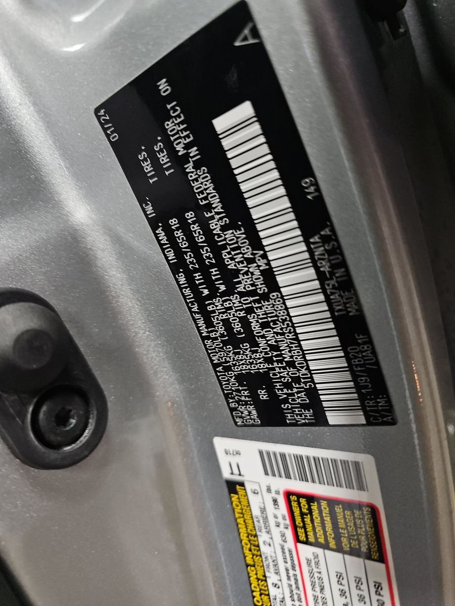 2024 Toyota Highlander LE AWD