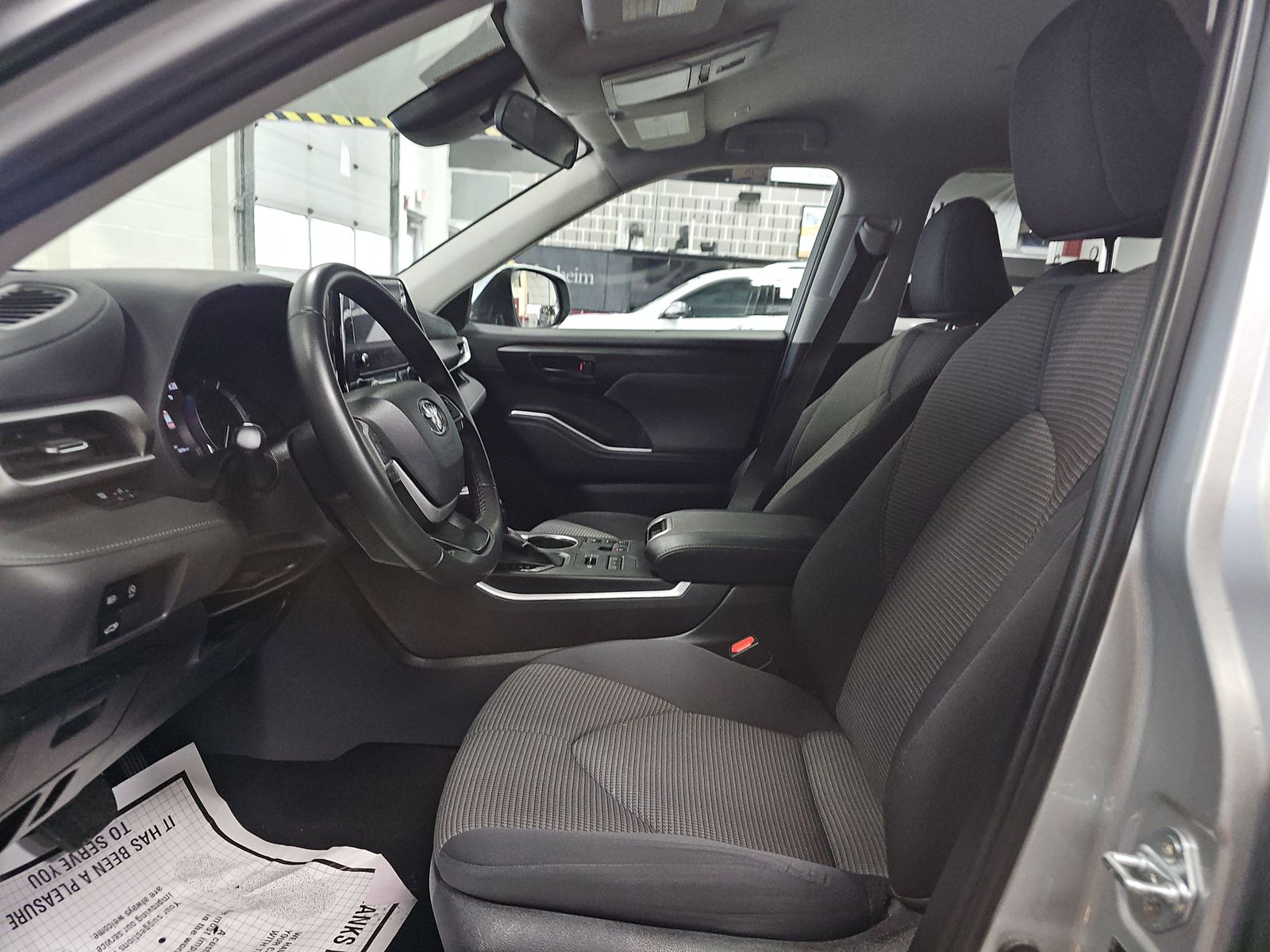 2024 Toyota Highlander LE AWD