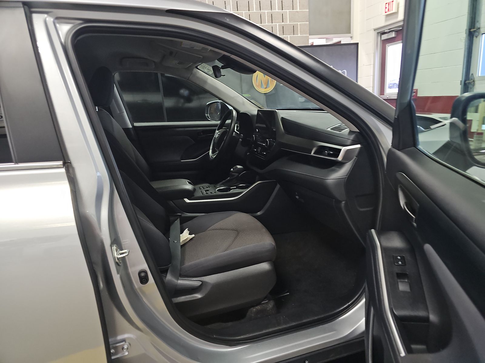 2024 Toyota Highlander LE AWD