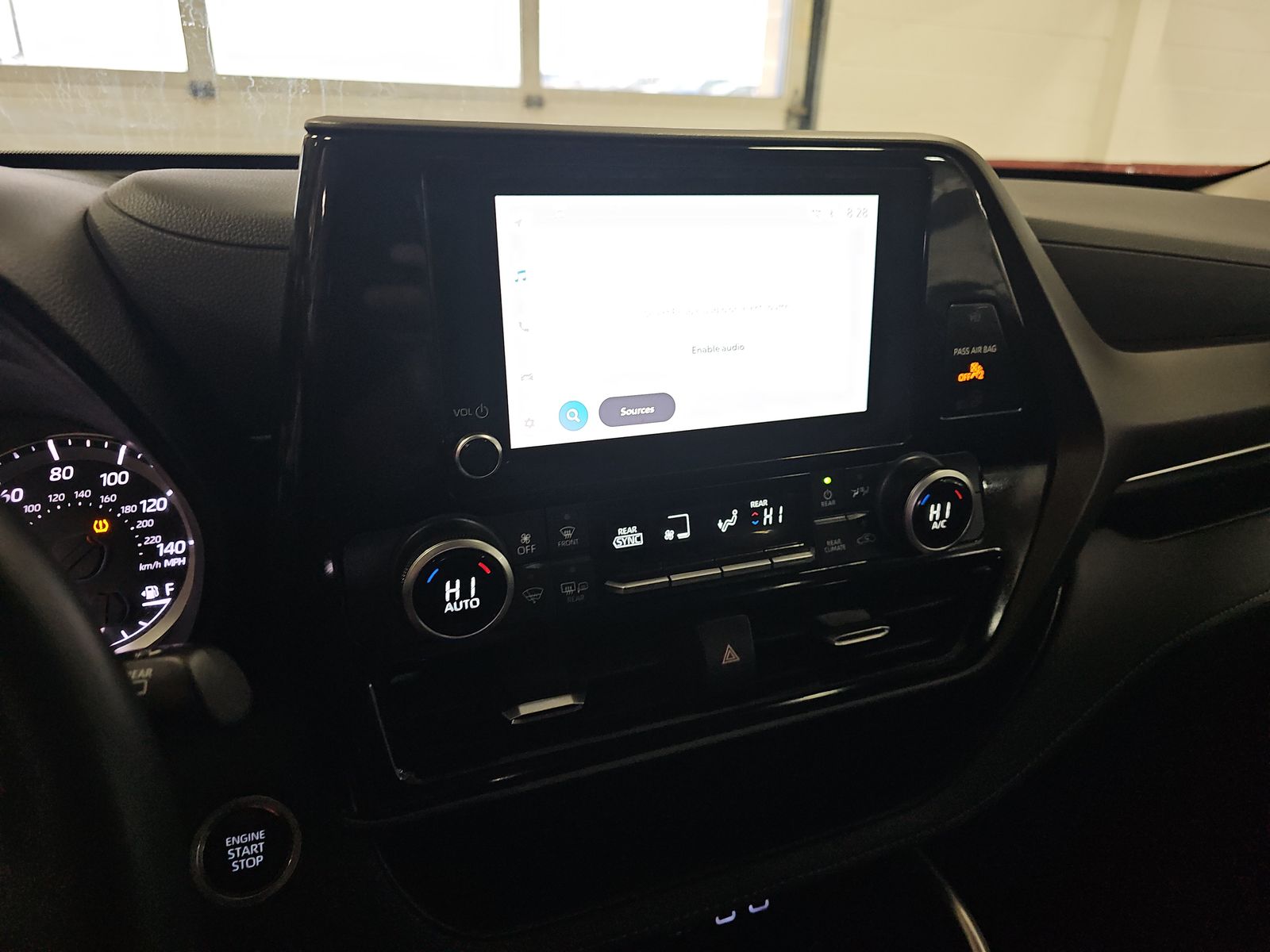 2024 Toyota Highlander LE AWD