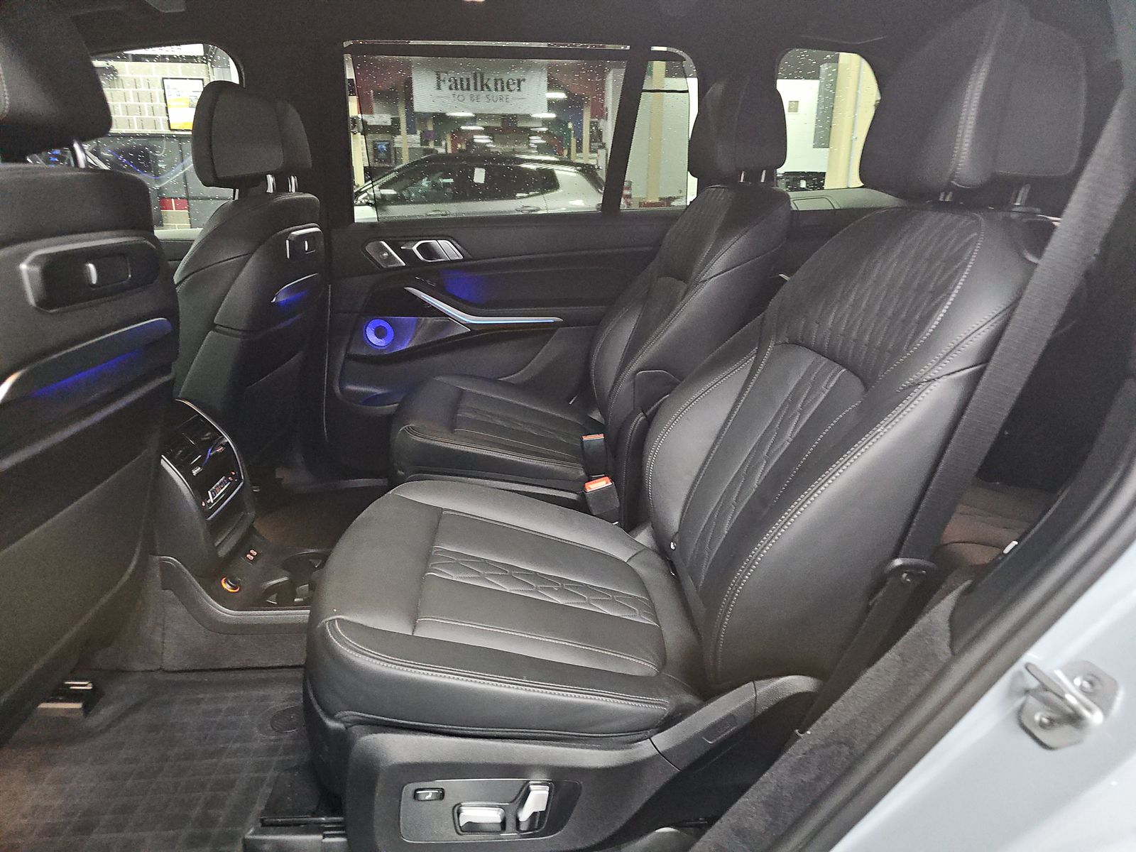 2024 BMW X7 M60i AWD