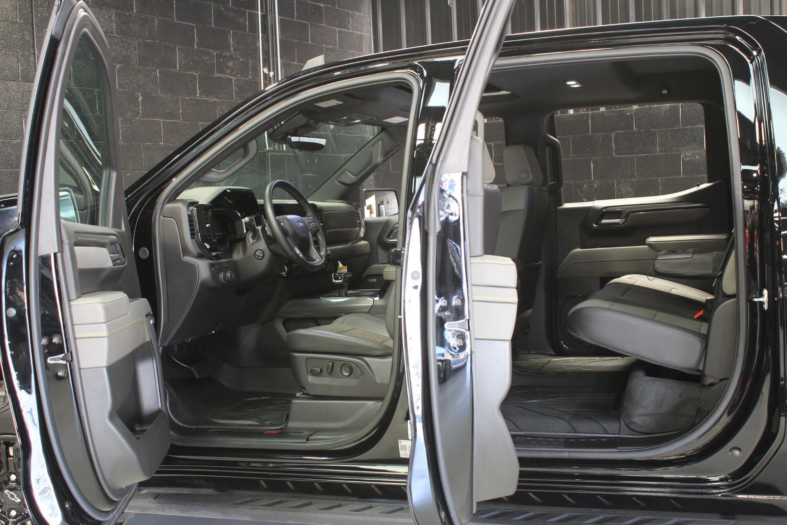 2025 Chevrolet Silverado 1500 ZR2 AWD