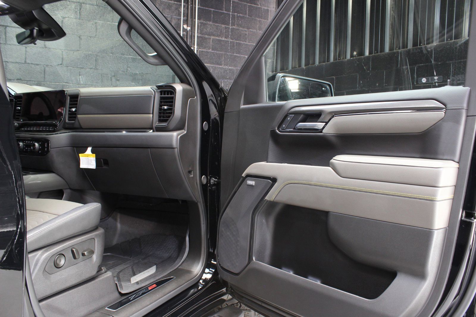 2025 Chevrolet Silverado 1500 ZR2 AWD