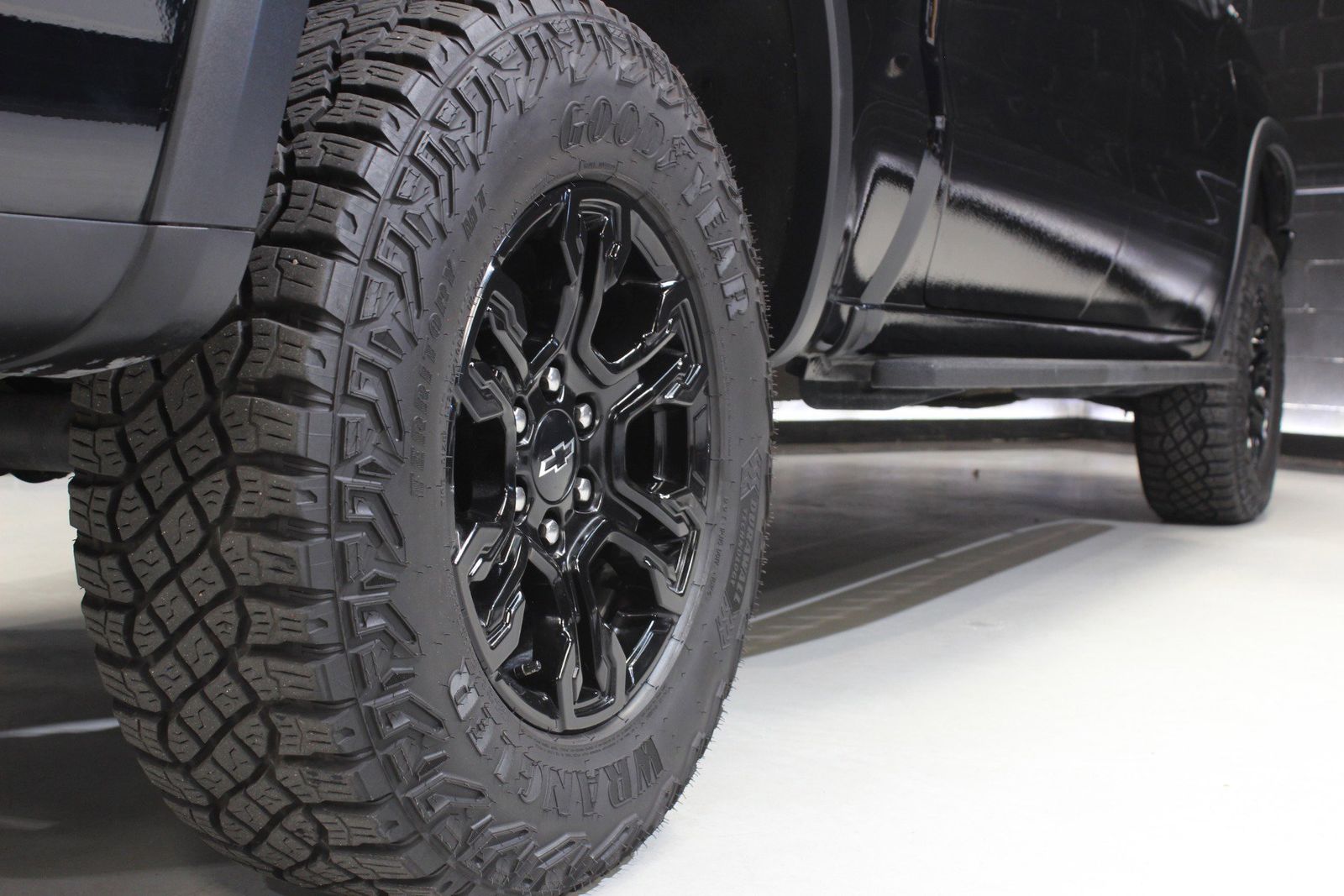 2025 Chevrolet Silverado 1500 ZR2 AWD