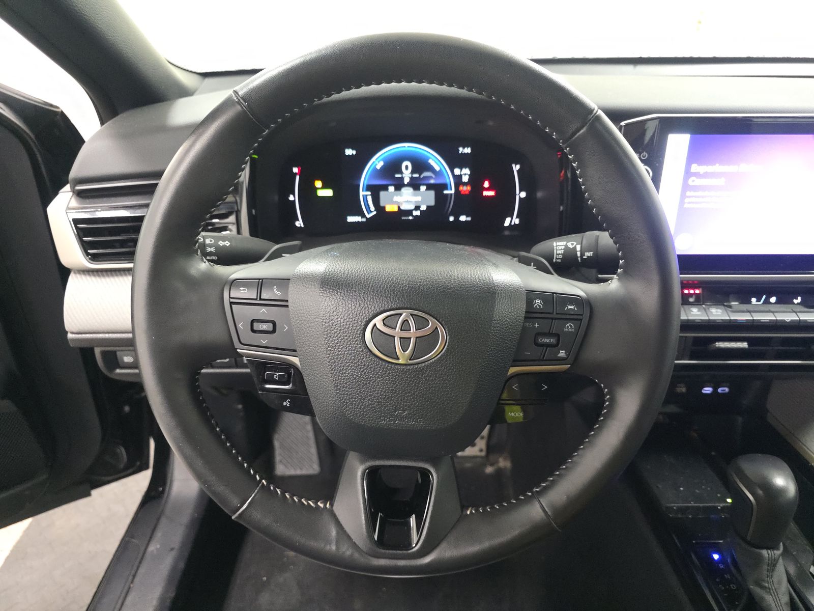 2025 Toyota Camry SE AWD