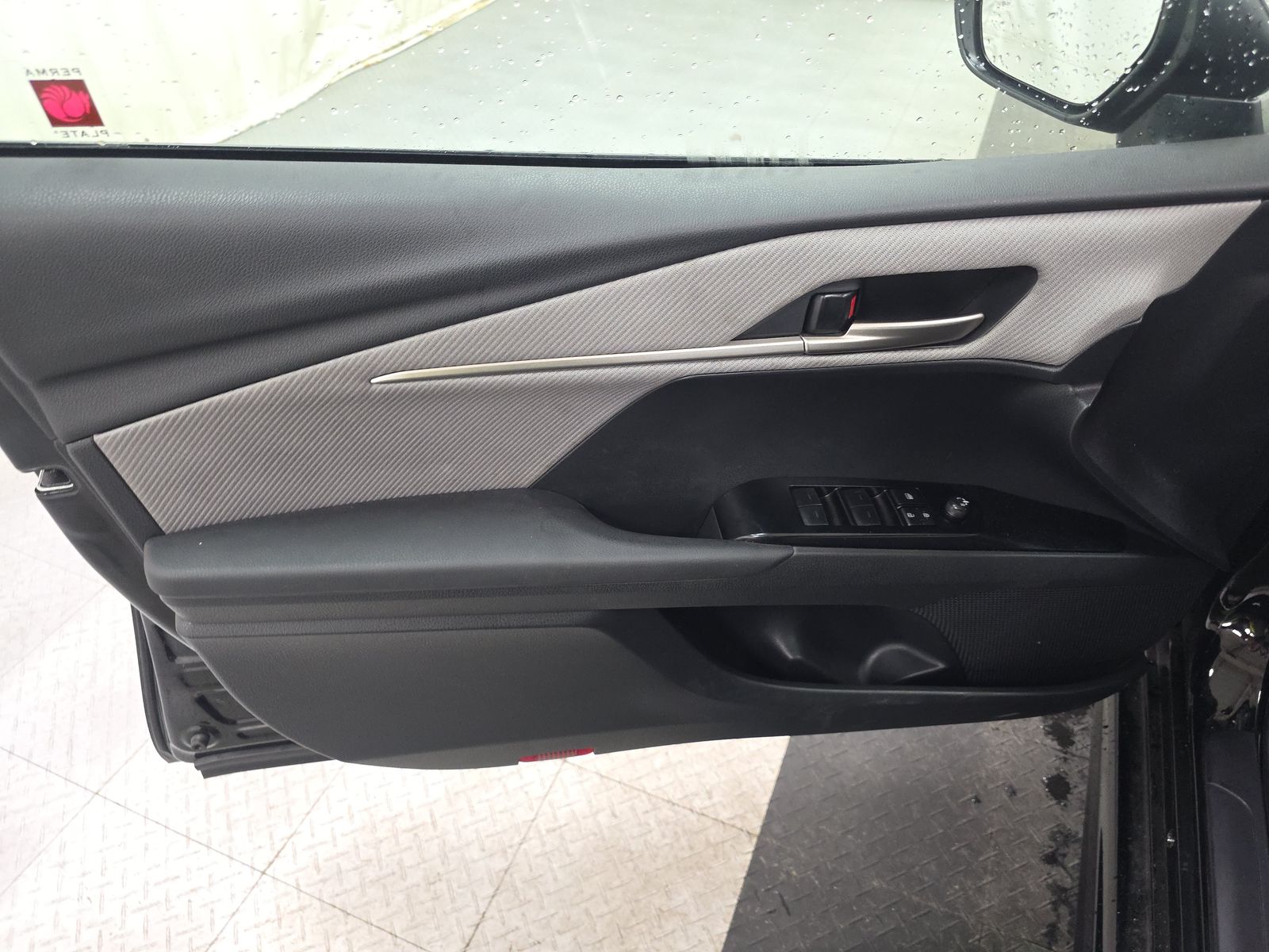 2025 Toyota Camry SE AWD