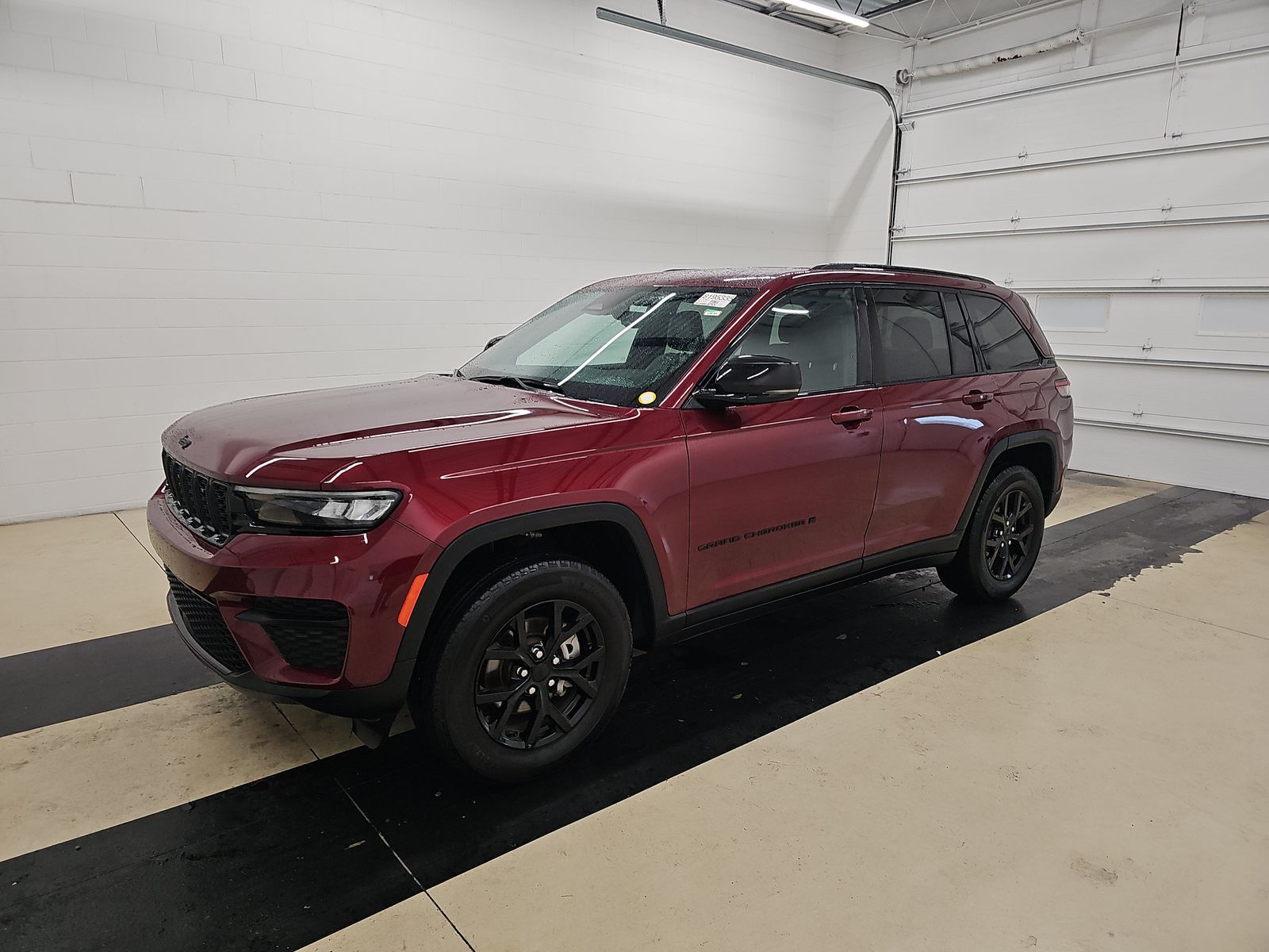 2024 Jeep Grand Cherokee Altitude's photo