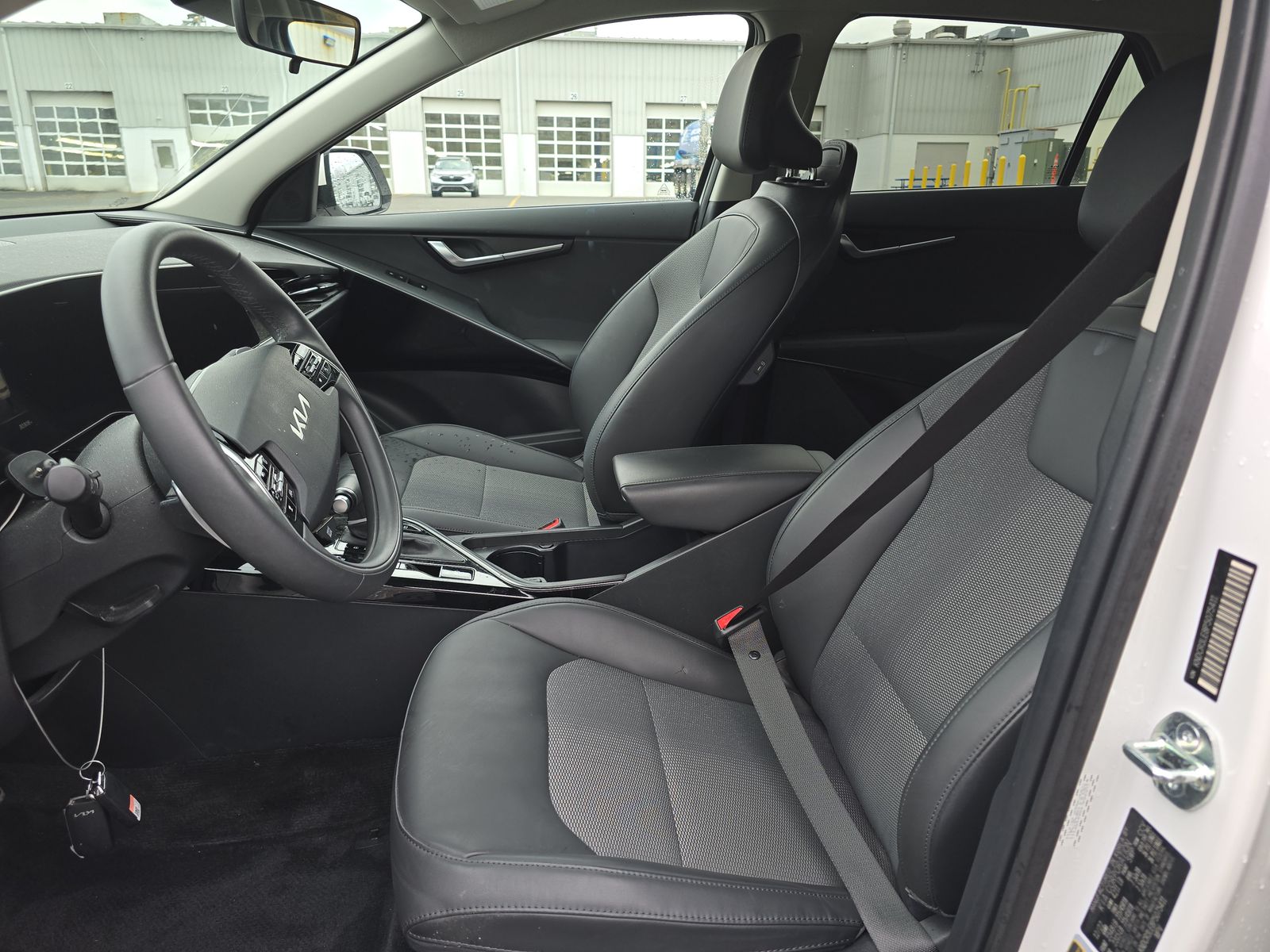 2023 Kia Niro EX Touring FWD