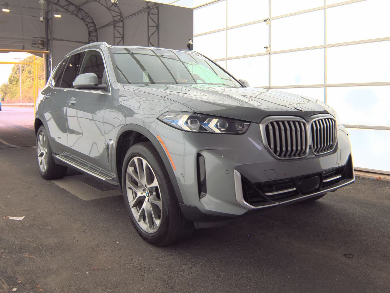 2025 BMW X5 xDrive40i AWD