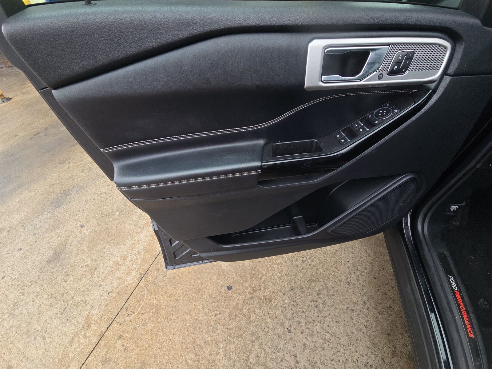 2022 Ford Explorer ST AWD