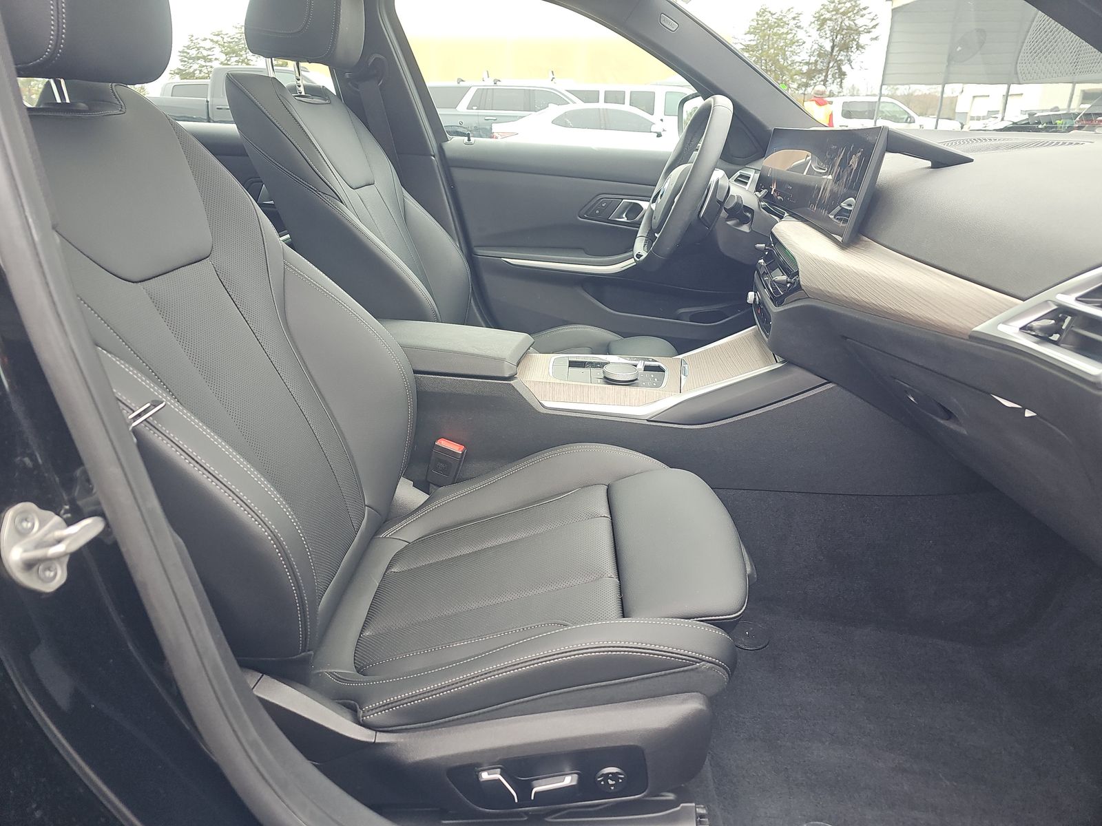 2025 BMW 3 Series 330i RWD