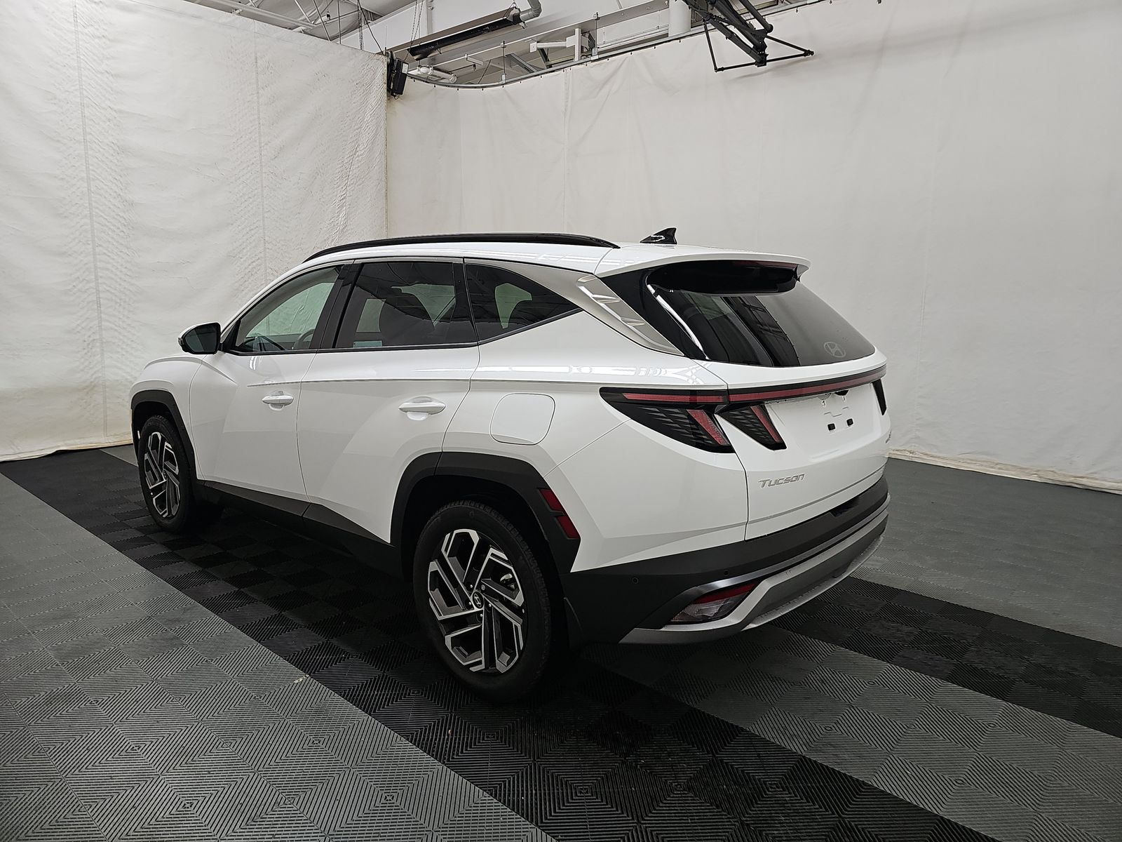 HYUNDAI TUCSON - 7