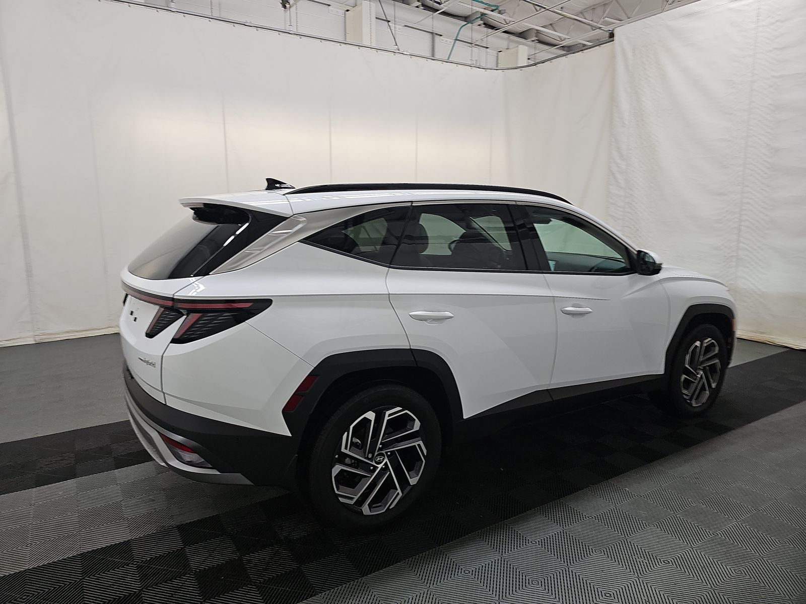 HYUNDAI TUCSON - 5