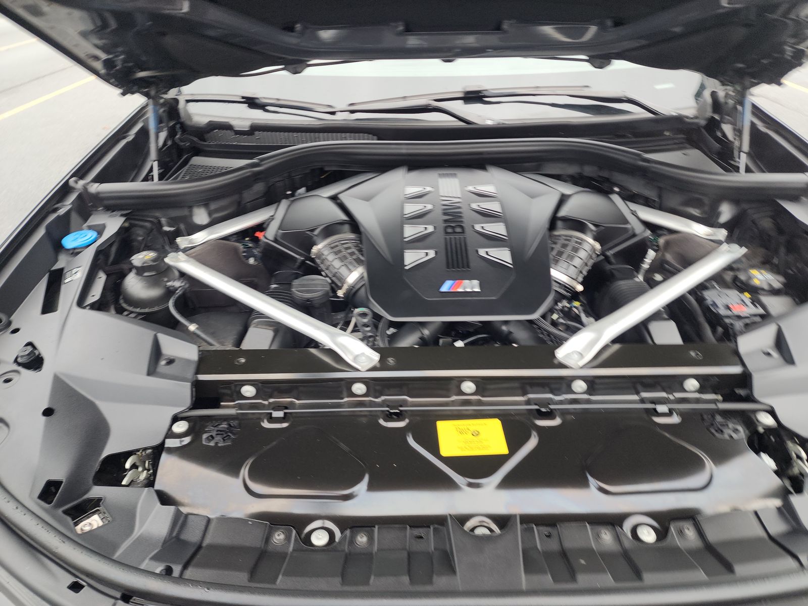 2025 BMW X7 M60i AWD