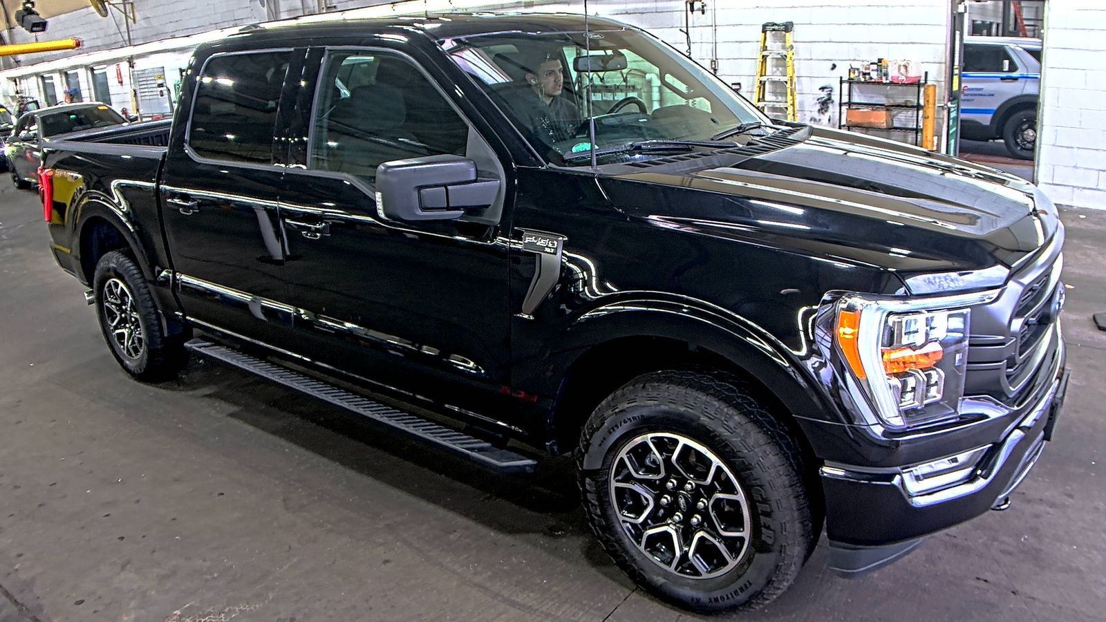 2022 Ford F-150 XLT AWD