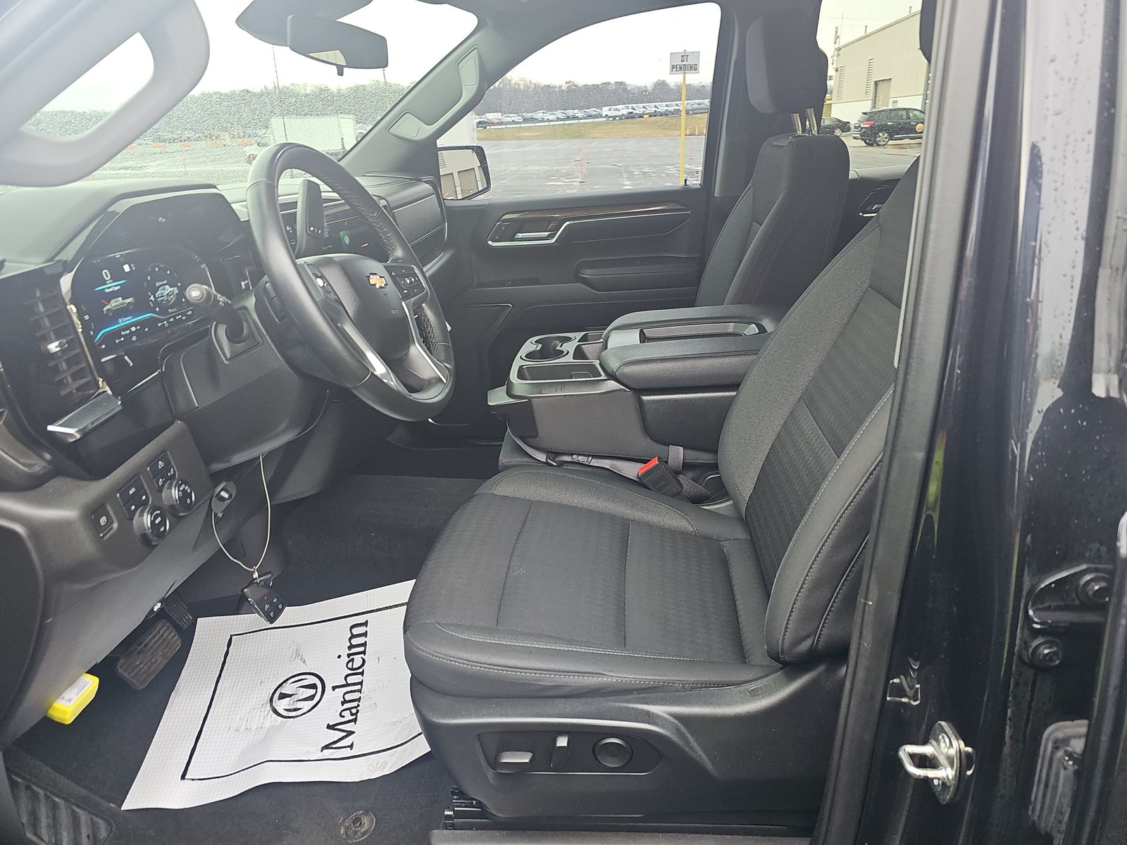 2023 Chevrolet Silverado 1500 LT AWD