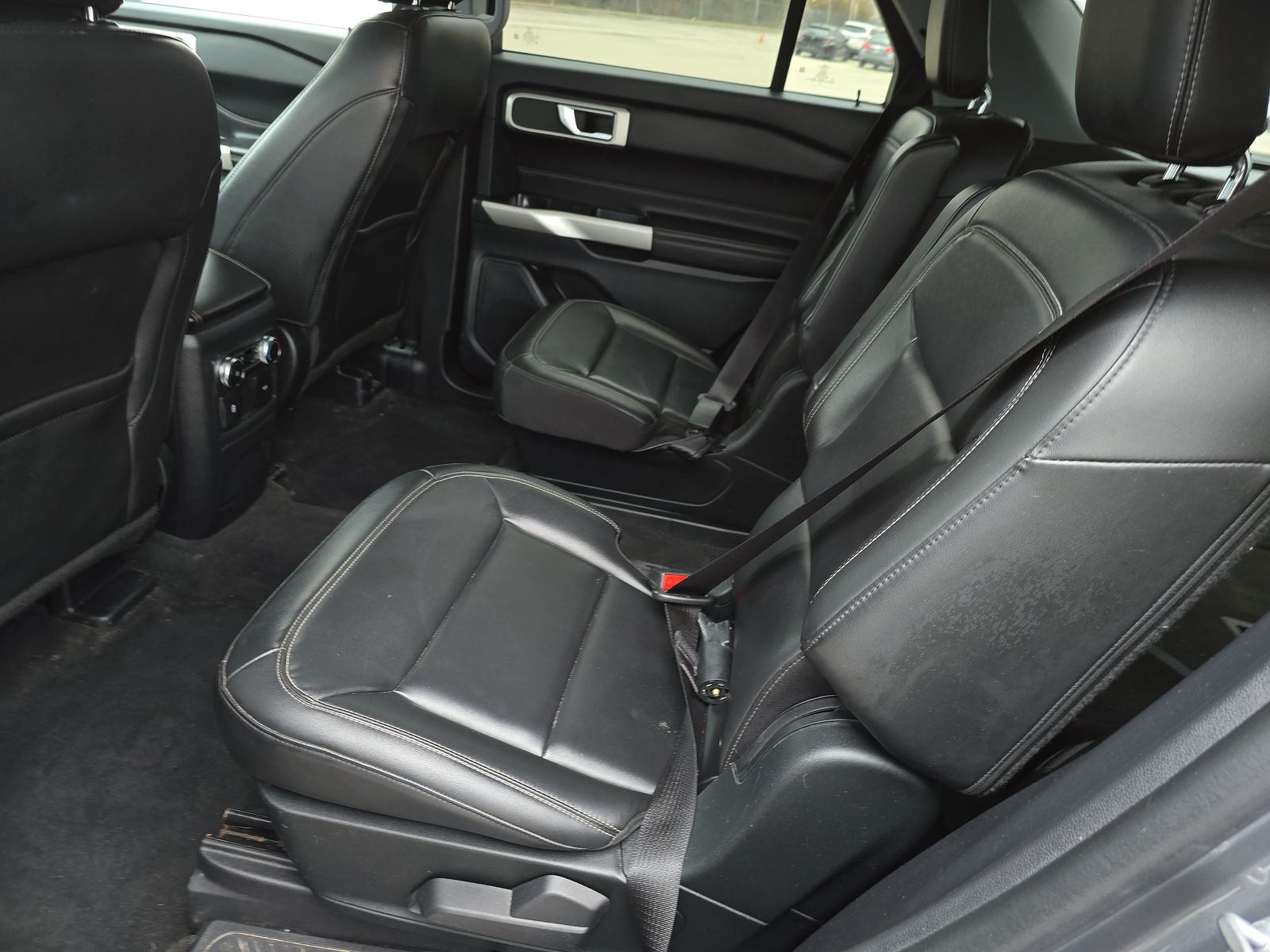 2022 Ford Explorer XLT AWD