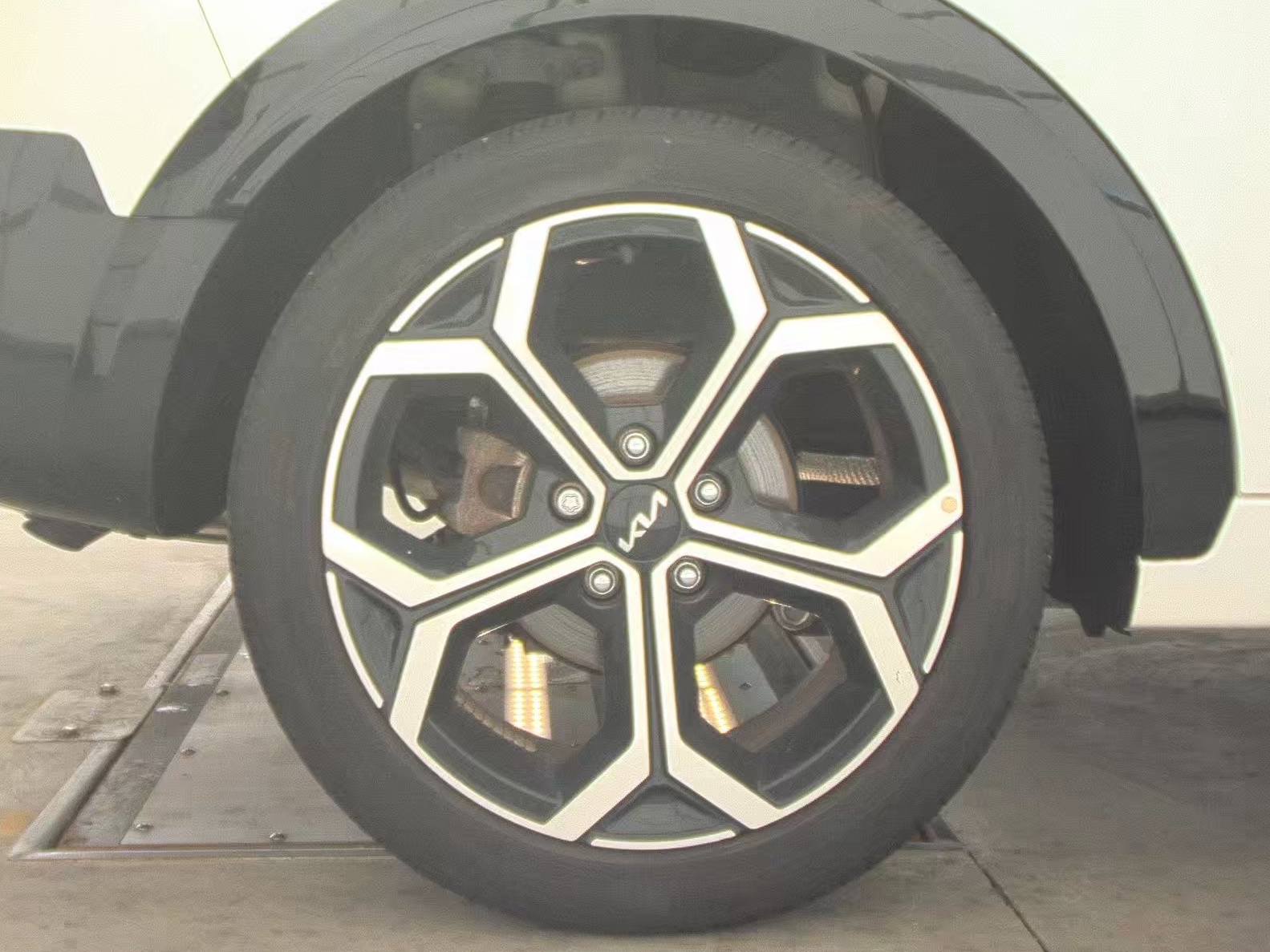 2023 Kia Niro EX Touring FWD