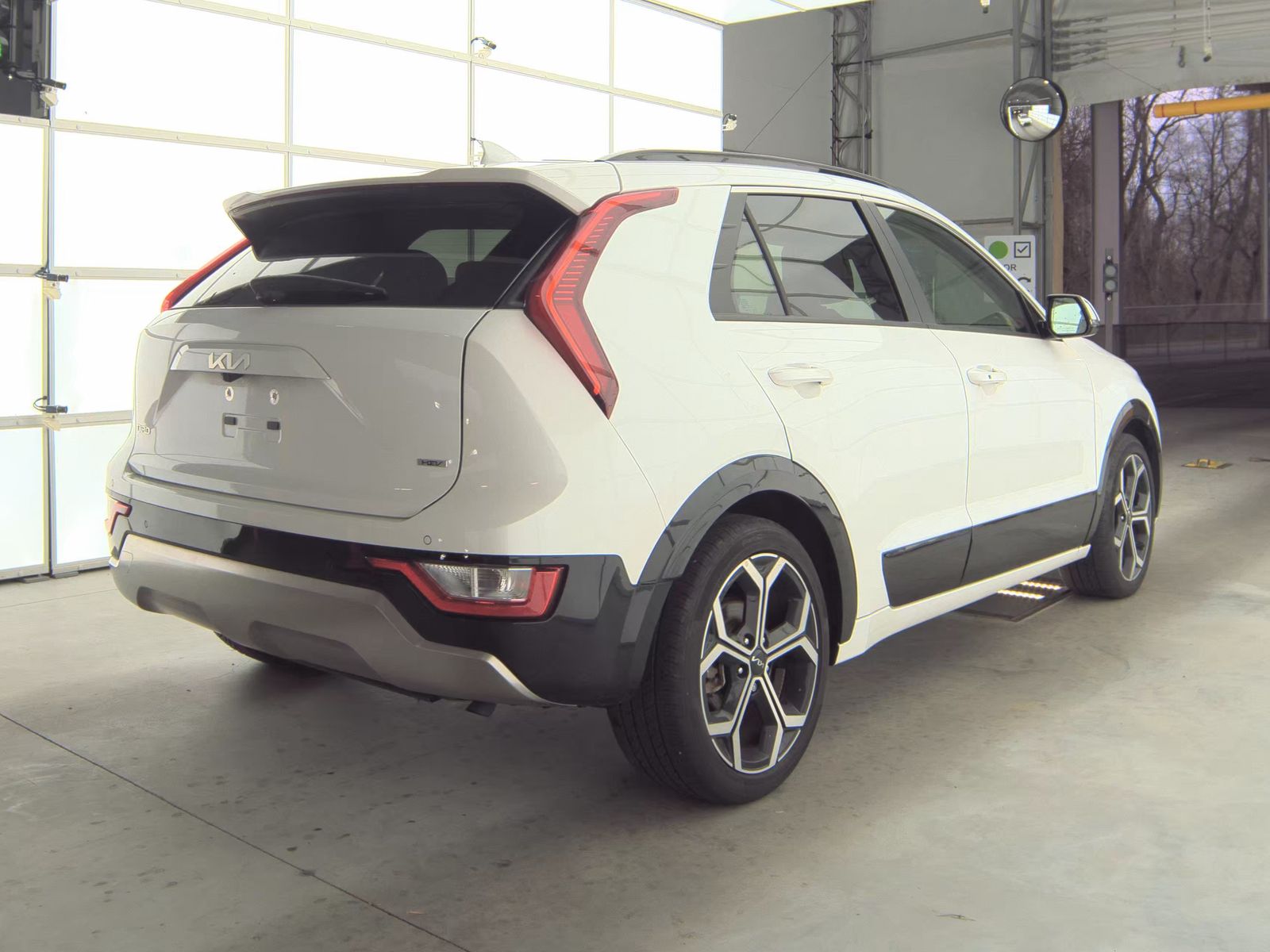 2023 Kia Niro EX Touring FWD