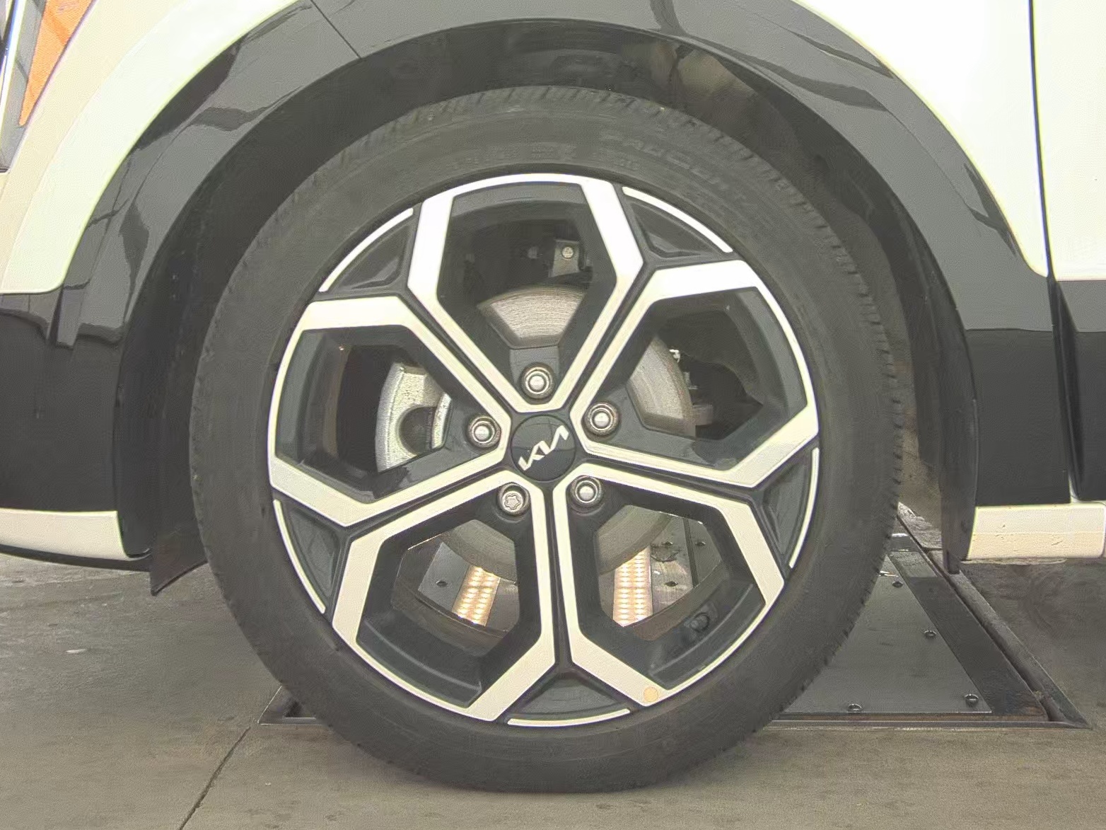 2023 Kia Niro EX Touring FWD