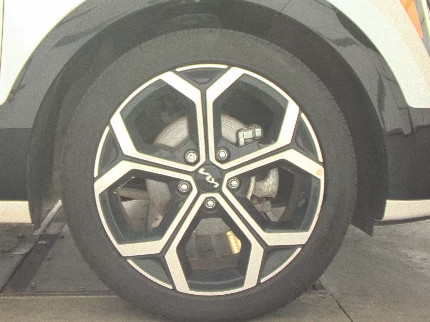 2023 Kia Niro EX Touring FWD