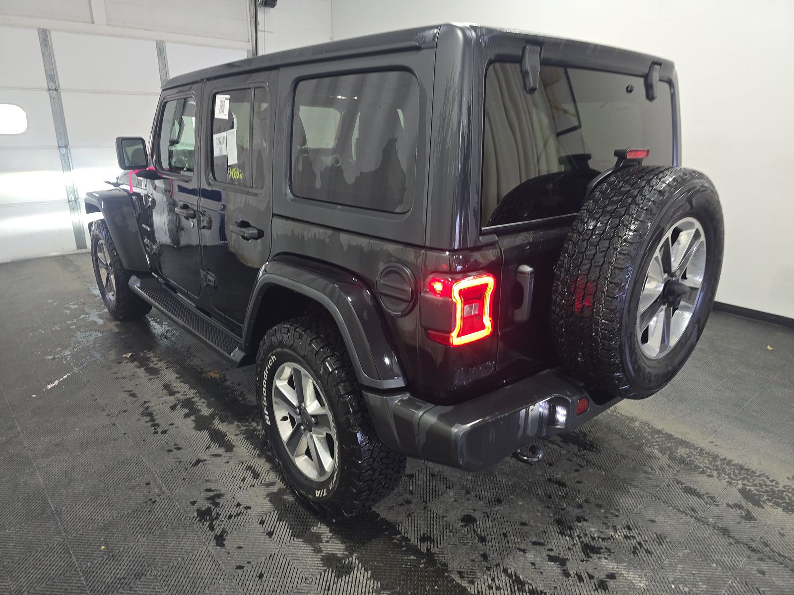 2021 Jeep Wrangler Unlimited Sahara AWD