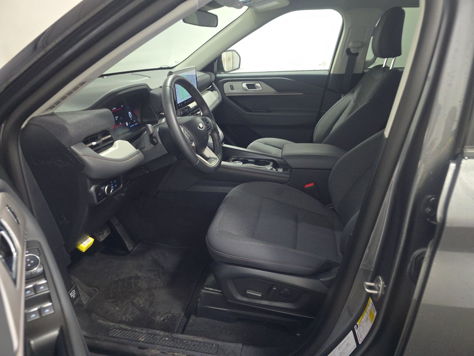 2025 Ford Explorer Active AWD