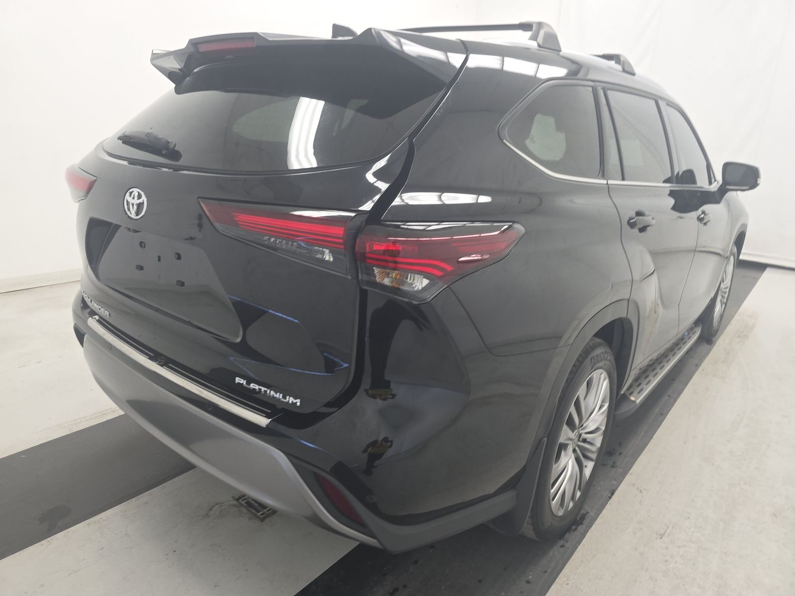 2024 Toyota Highlander Platinum FWD