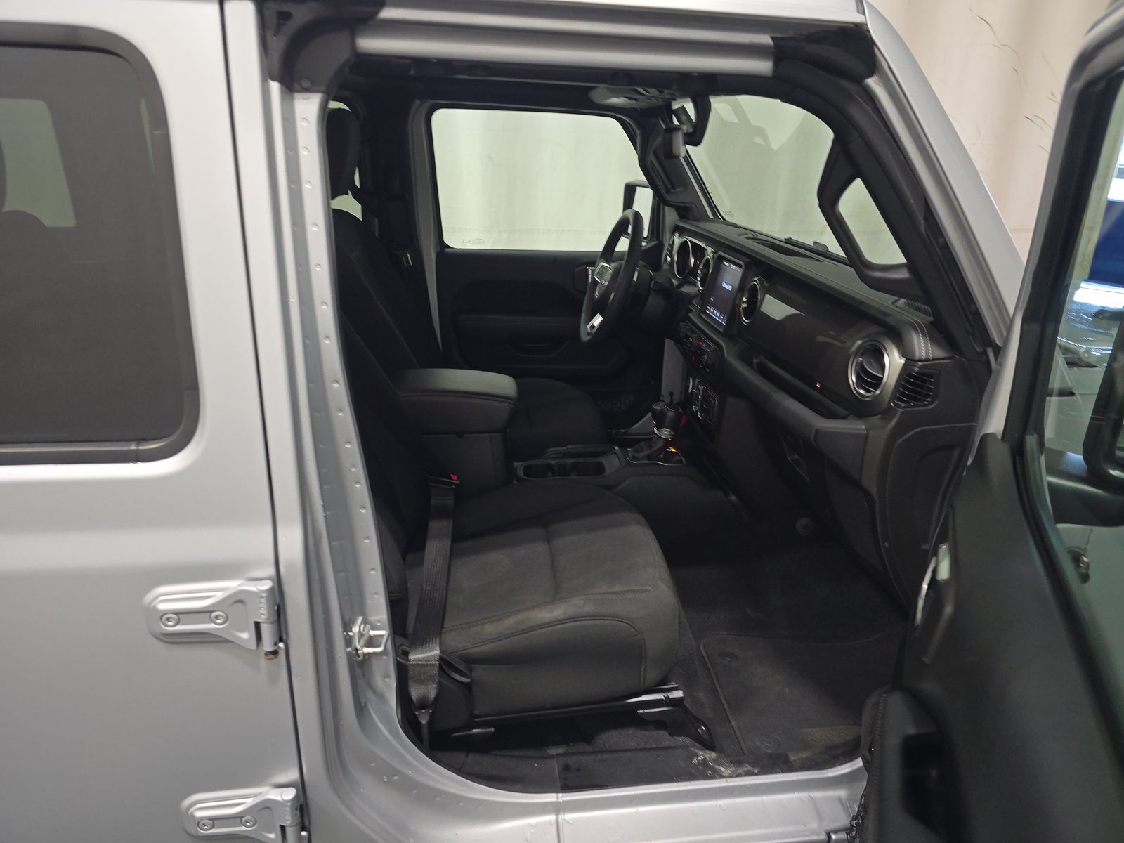 2023 Jeep Wrangler Sahara AWD