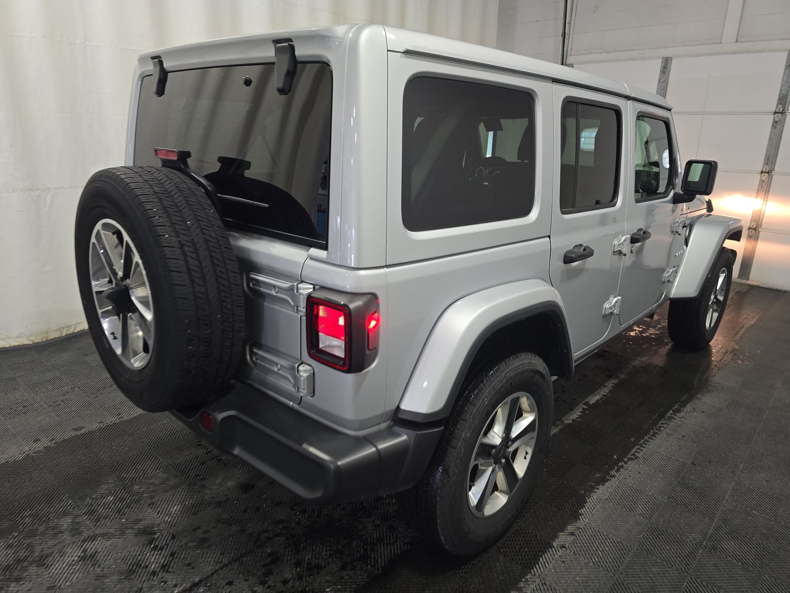 2023 Jeep Wrangler Sahara AWD