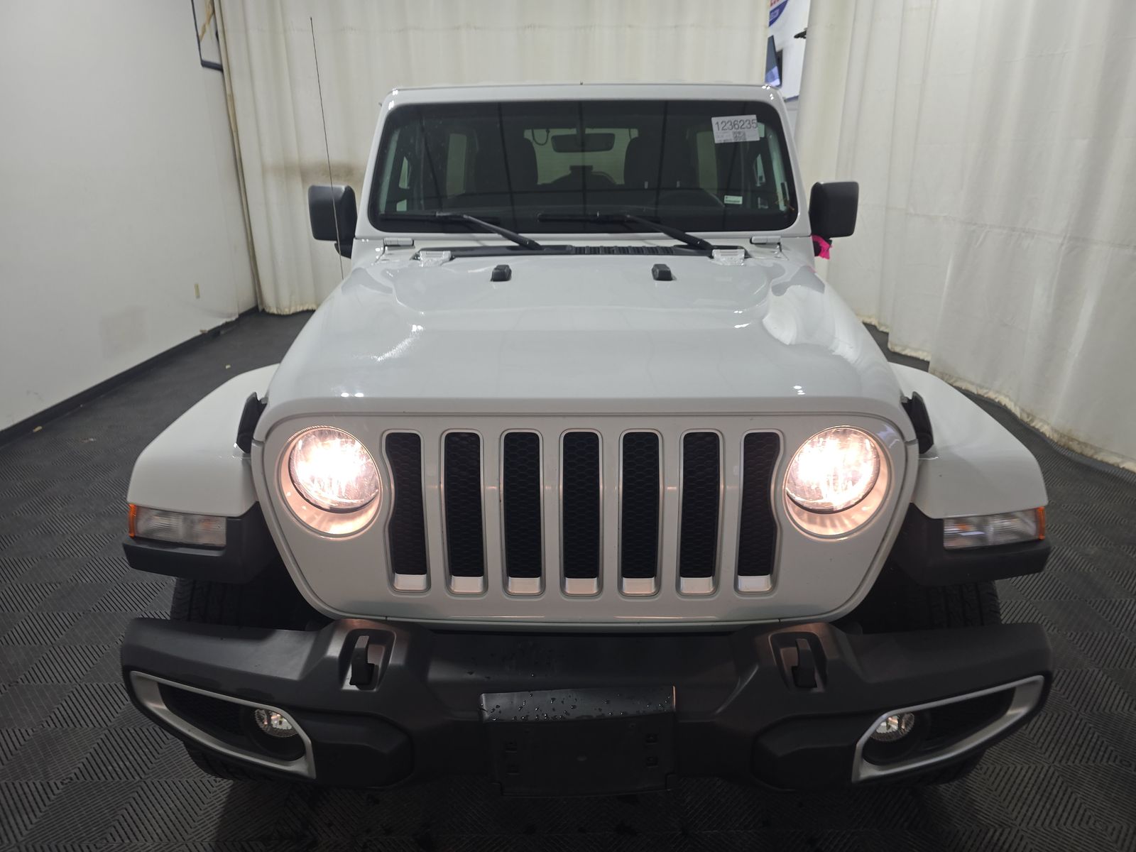 2023 Jeep Wrangler Sahara AWD