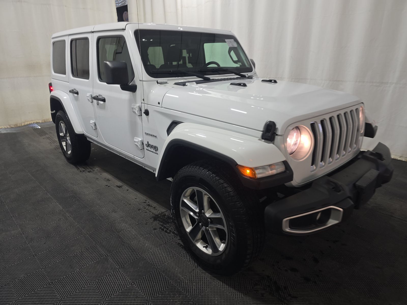 2023 Jeep Wrangler Sahara AWD