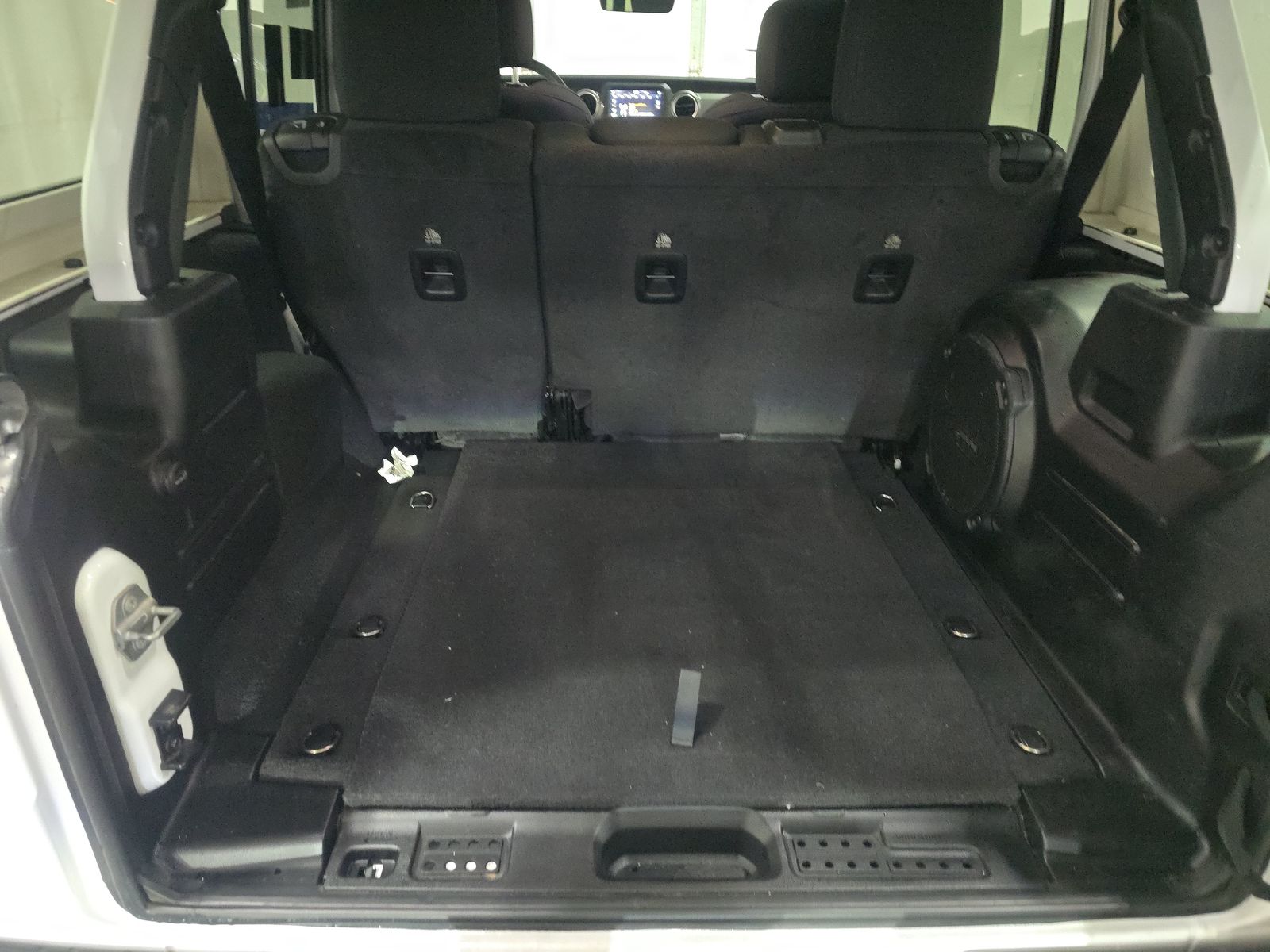 2023 Jeep Wrangler Sahara AWD