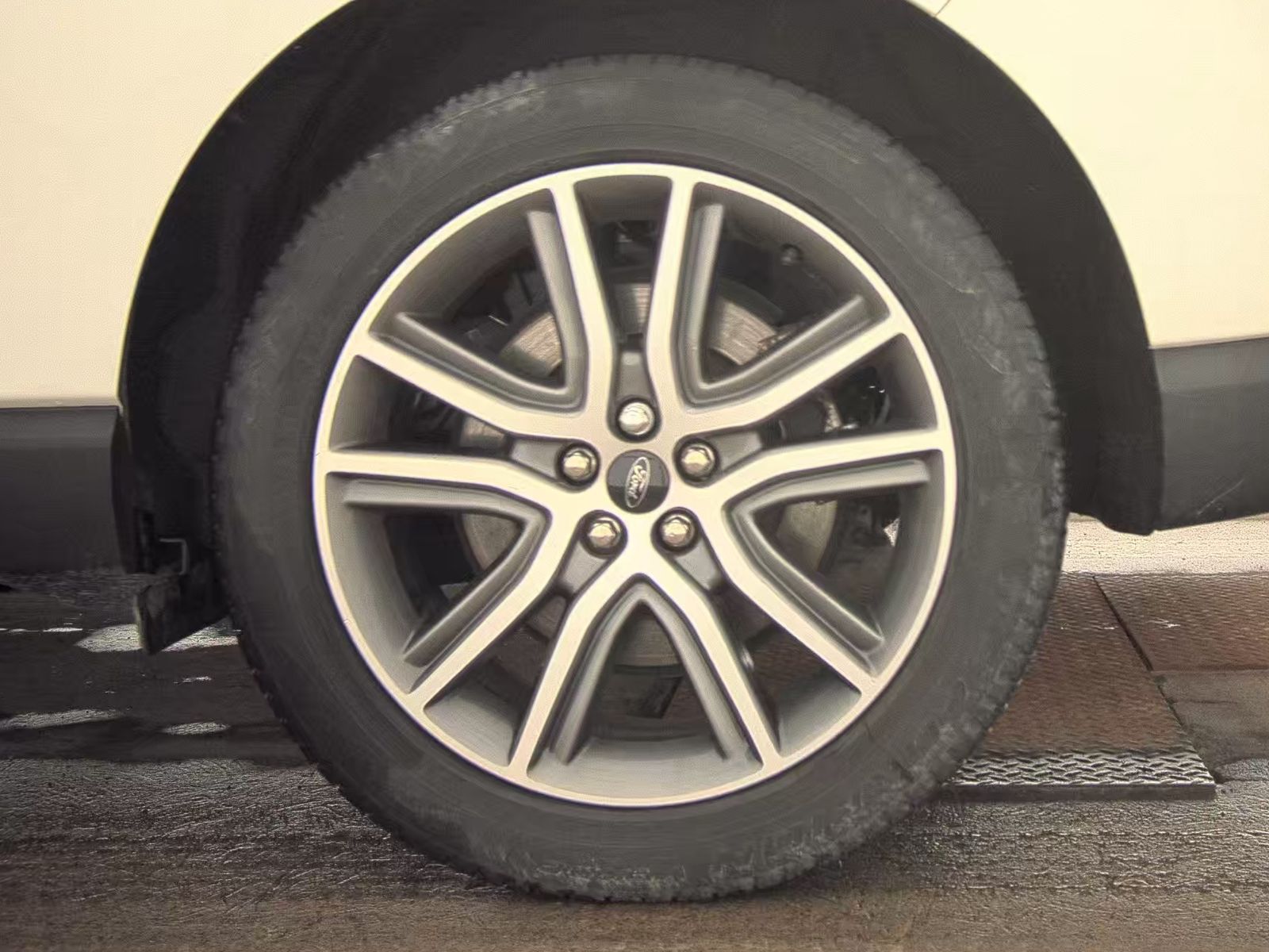 2023 Ford Edge Titanium AWD