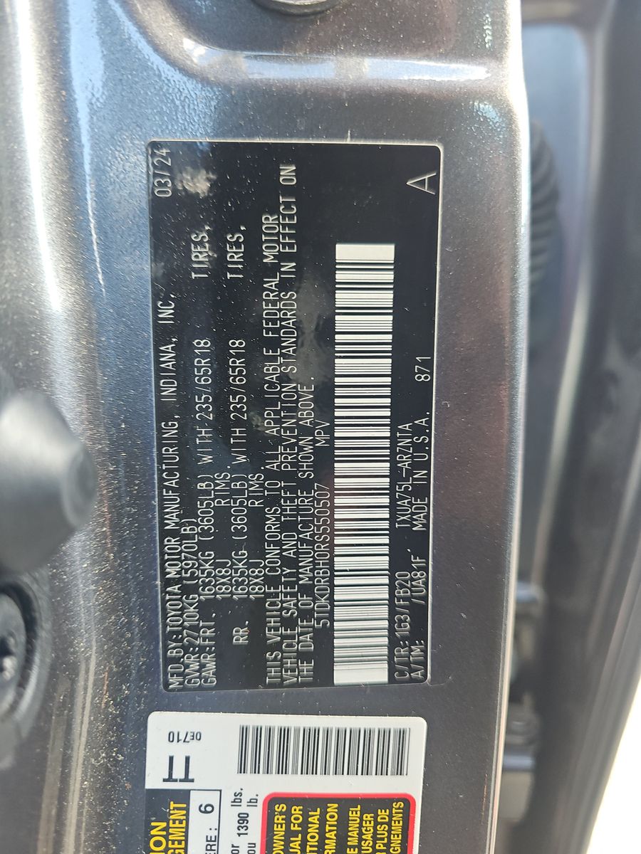 2024 Toyota Highlander LE AWD