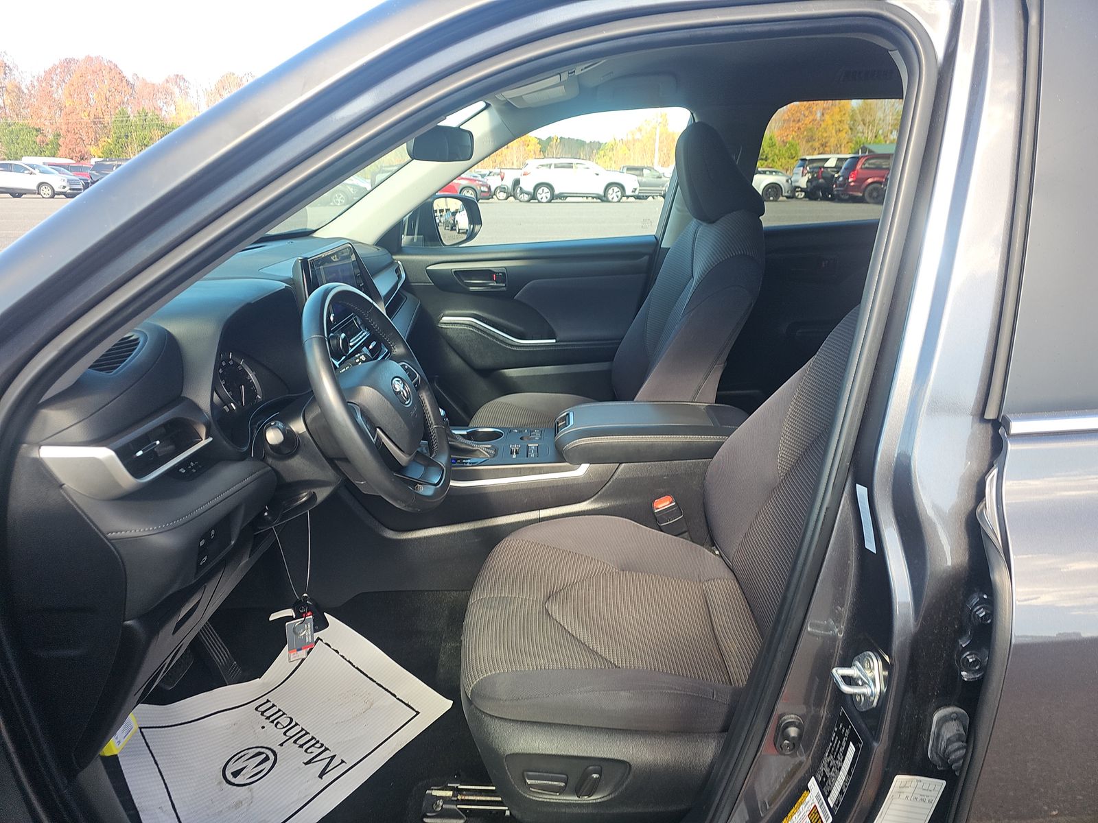 2024 Toyota Highlander LE AWD