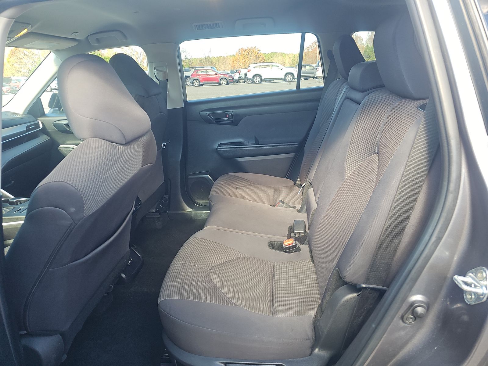 2024 Toyota Highlander LE AWD