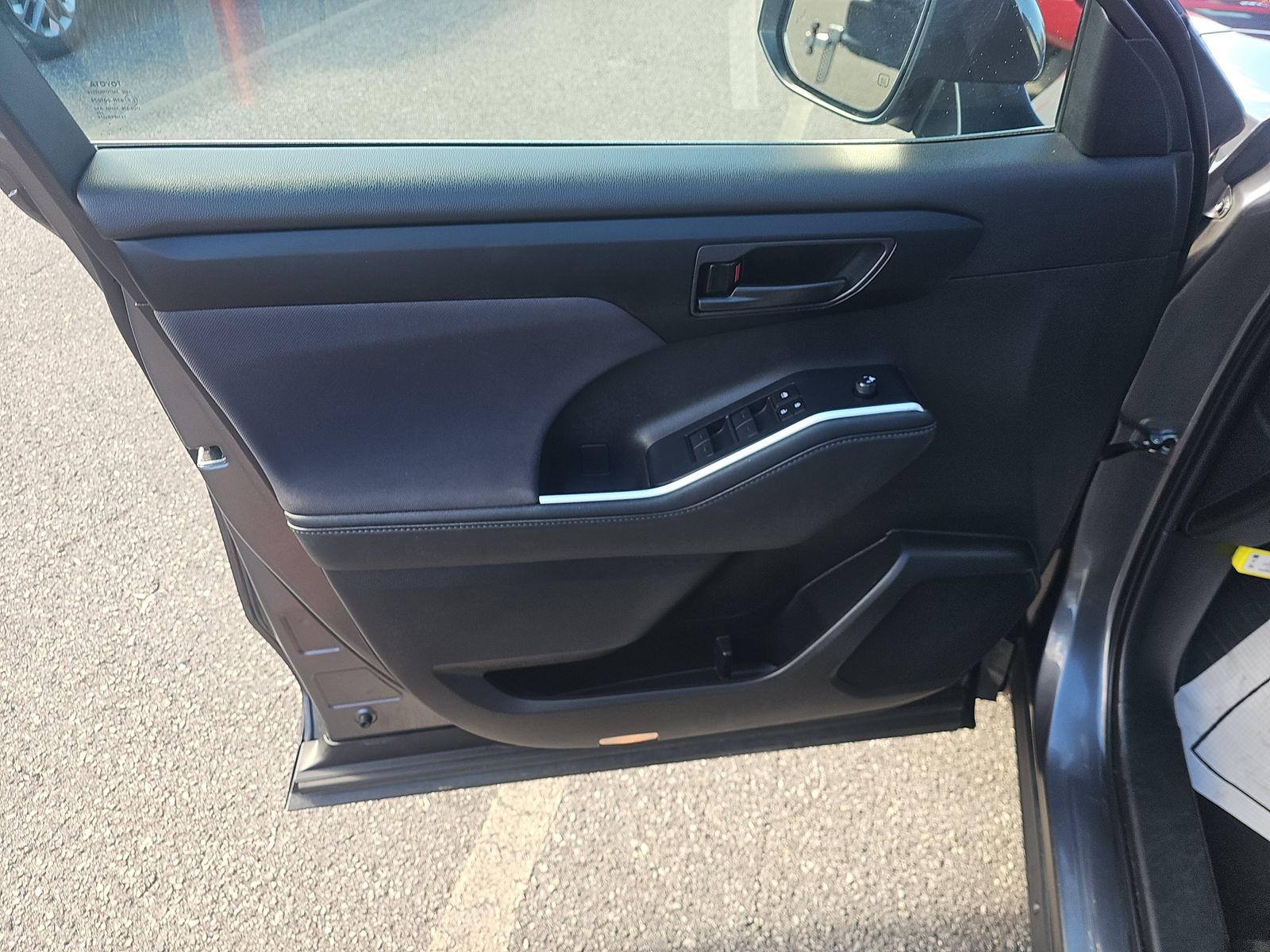 2024 Toyota Highlander LE AWD