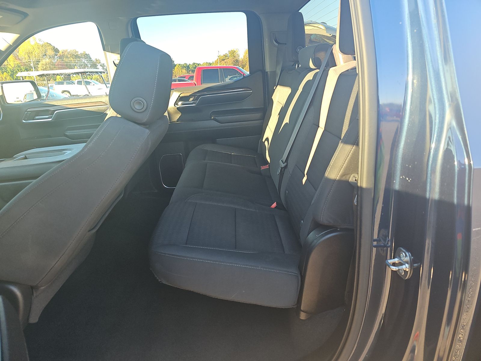 2023 Chevrolet Silverado 1500 LT AWD