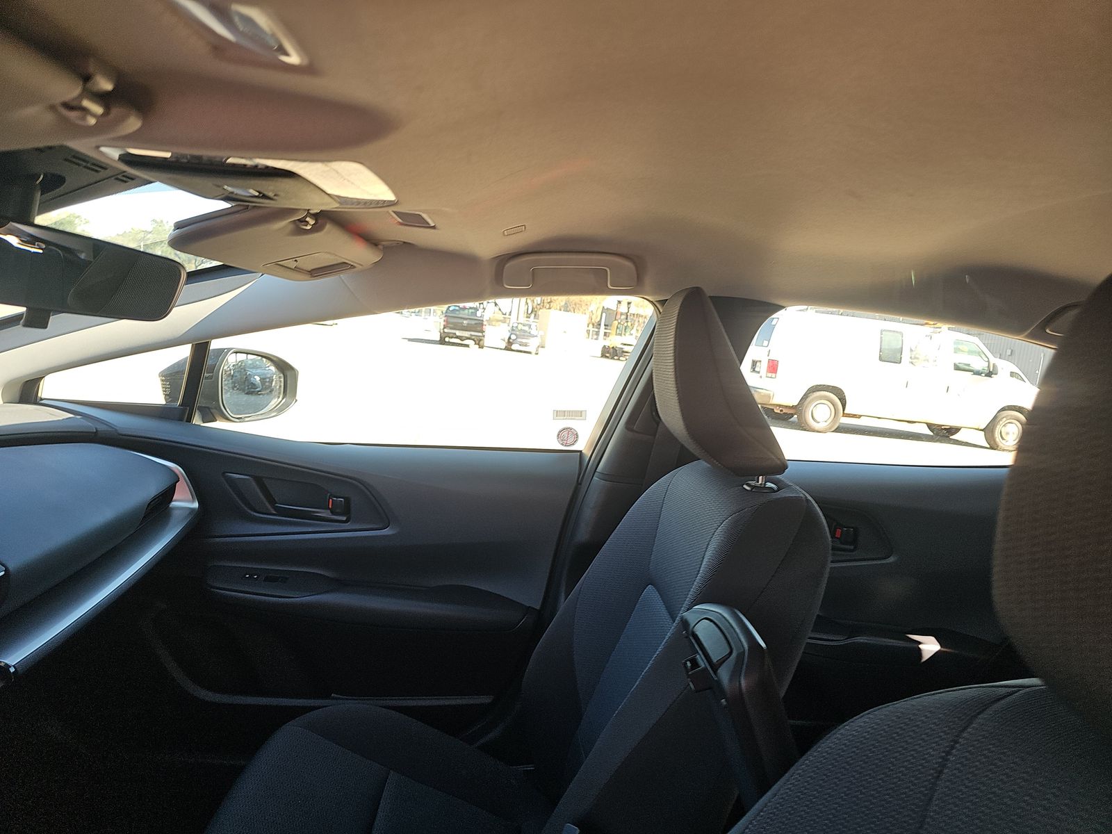 2025 Toyota Prius LE FWD