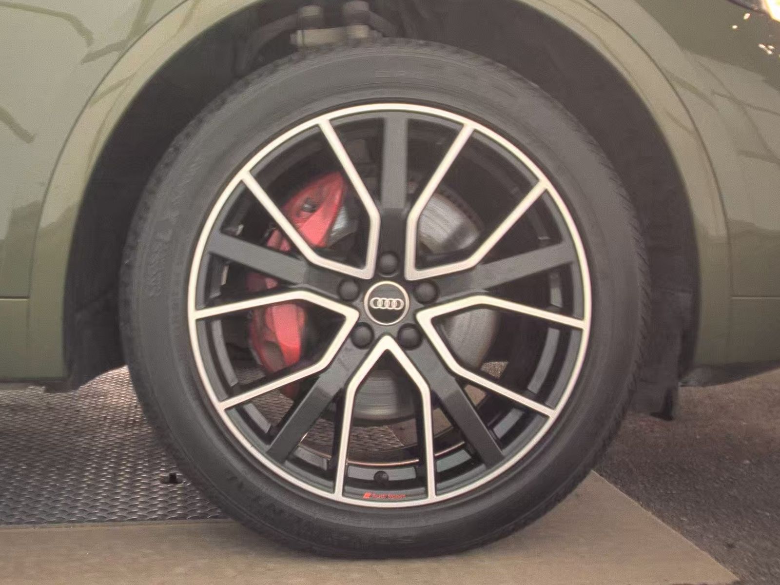 2023 Audi SQ5 Premium Plus AWD