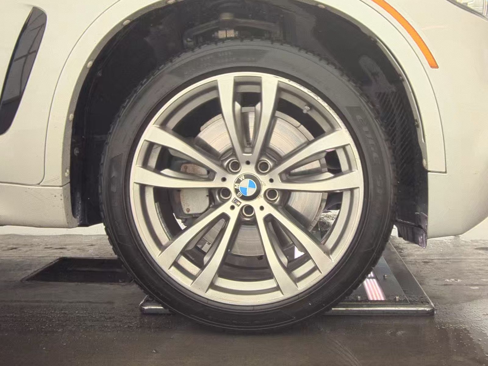 2017 BMW X6 xDrive50i AWD