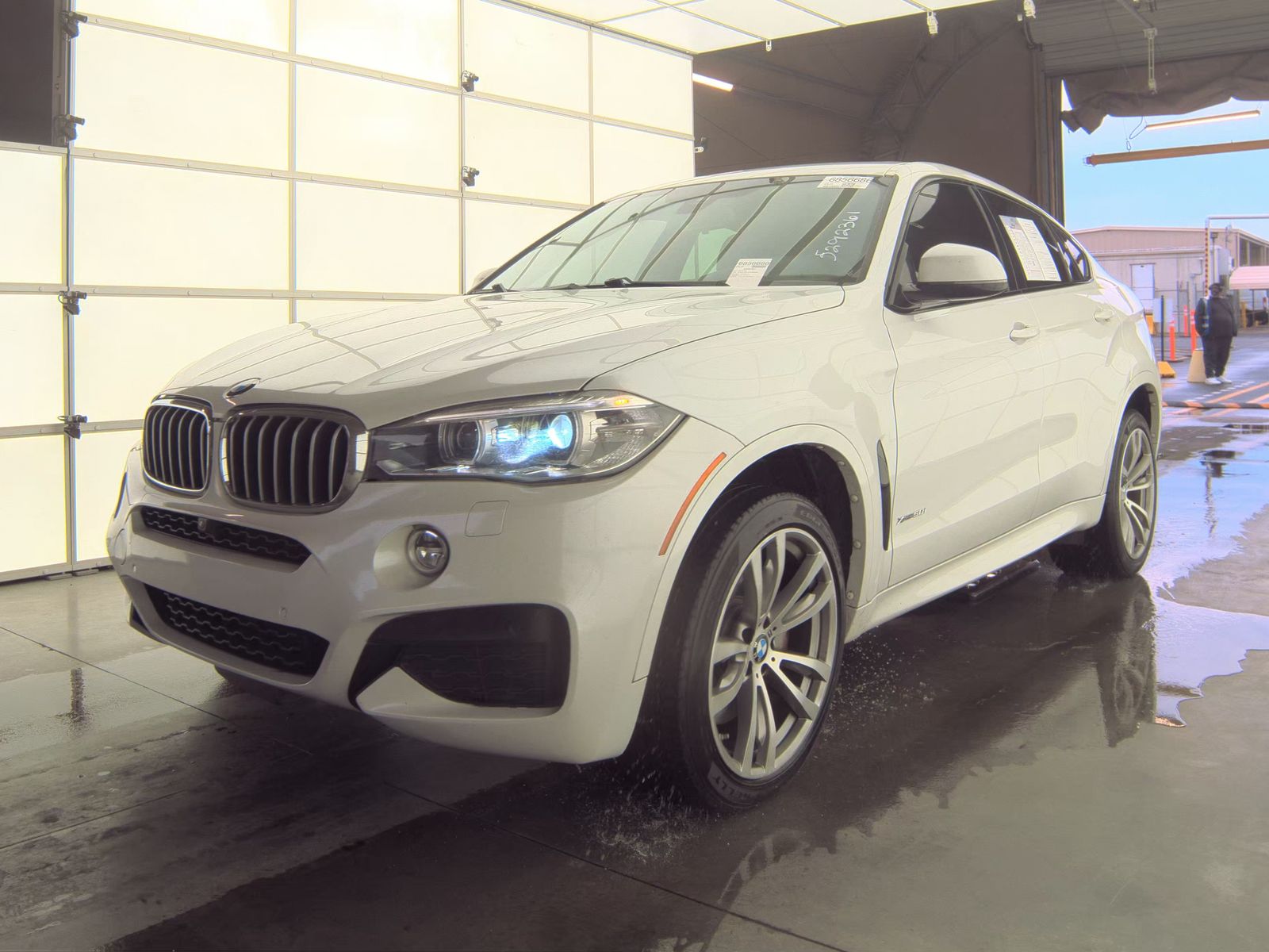 2017 BMW X6 xDrive50i AWD